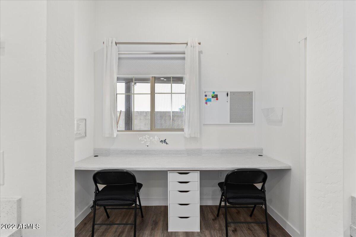 1500 E WAHALLA Lane Unit: W9
