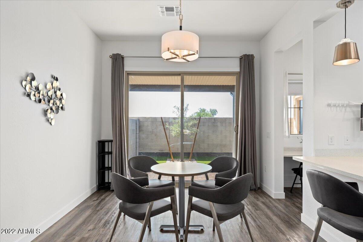 1500 E WAHALLA Lane Unit: W9