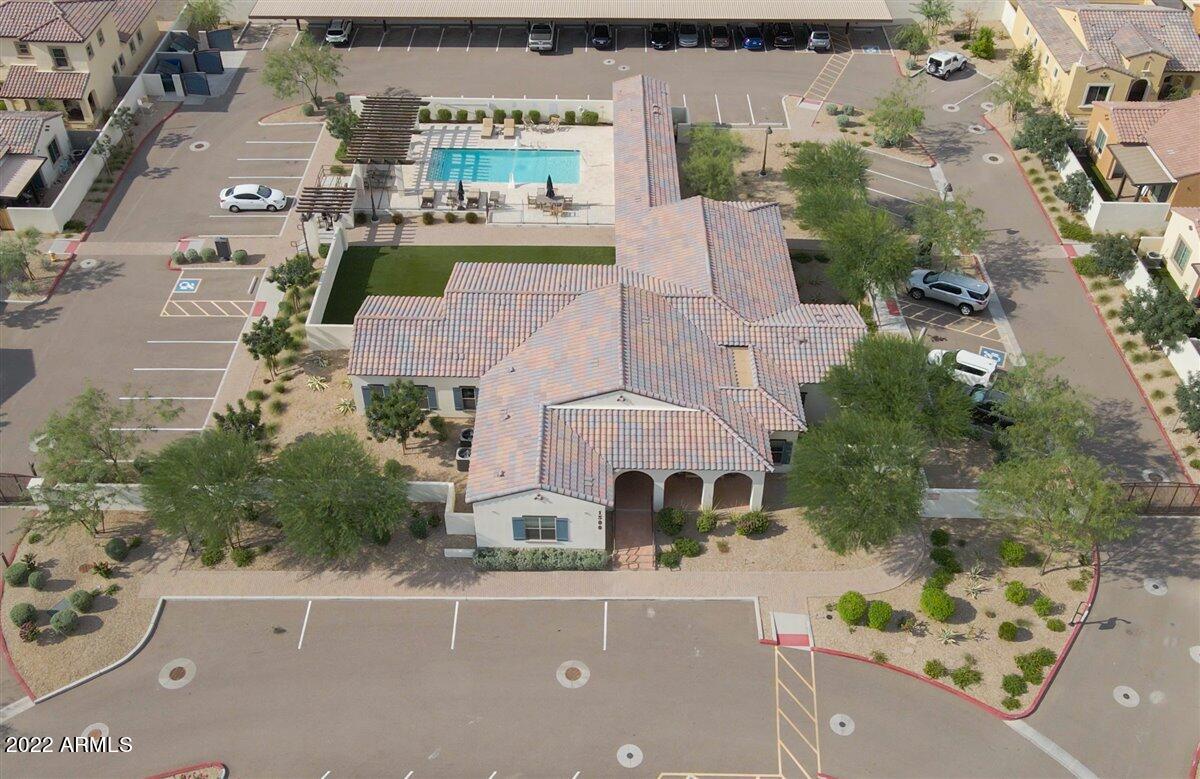 1500 E WAHALLA Lane Unit: W9