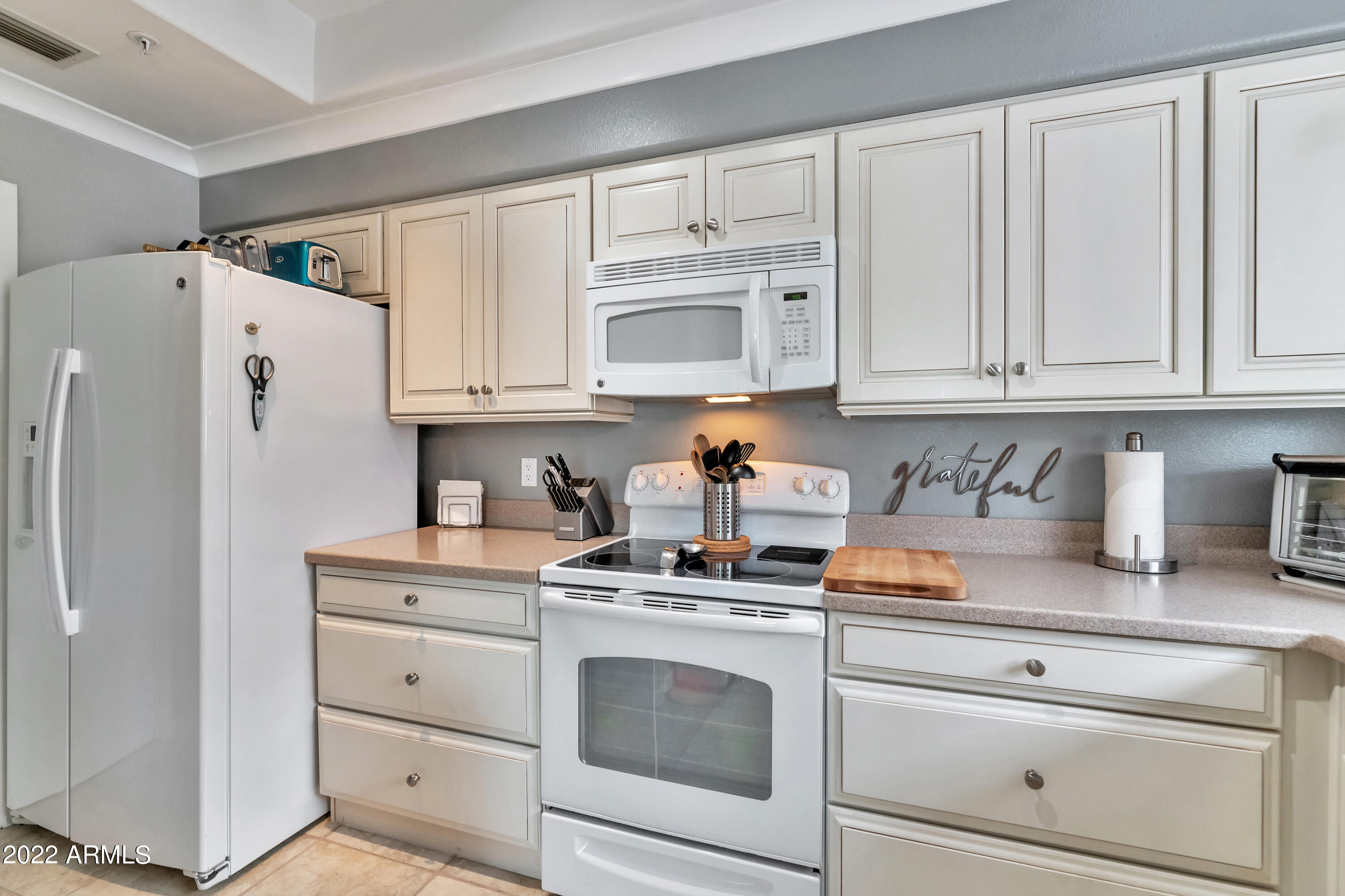 7710 E GAINEY RANCH Road Unit: 206