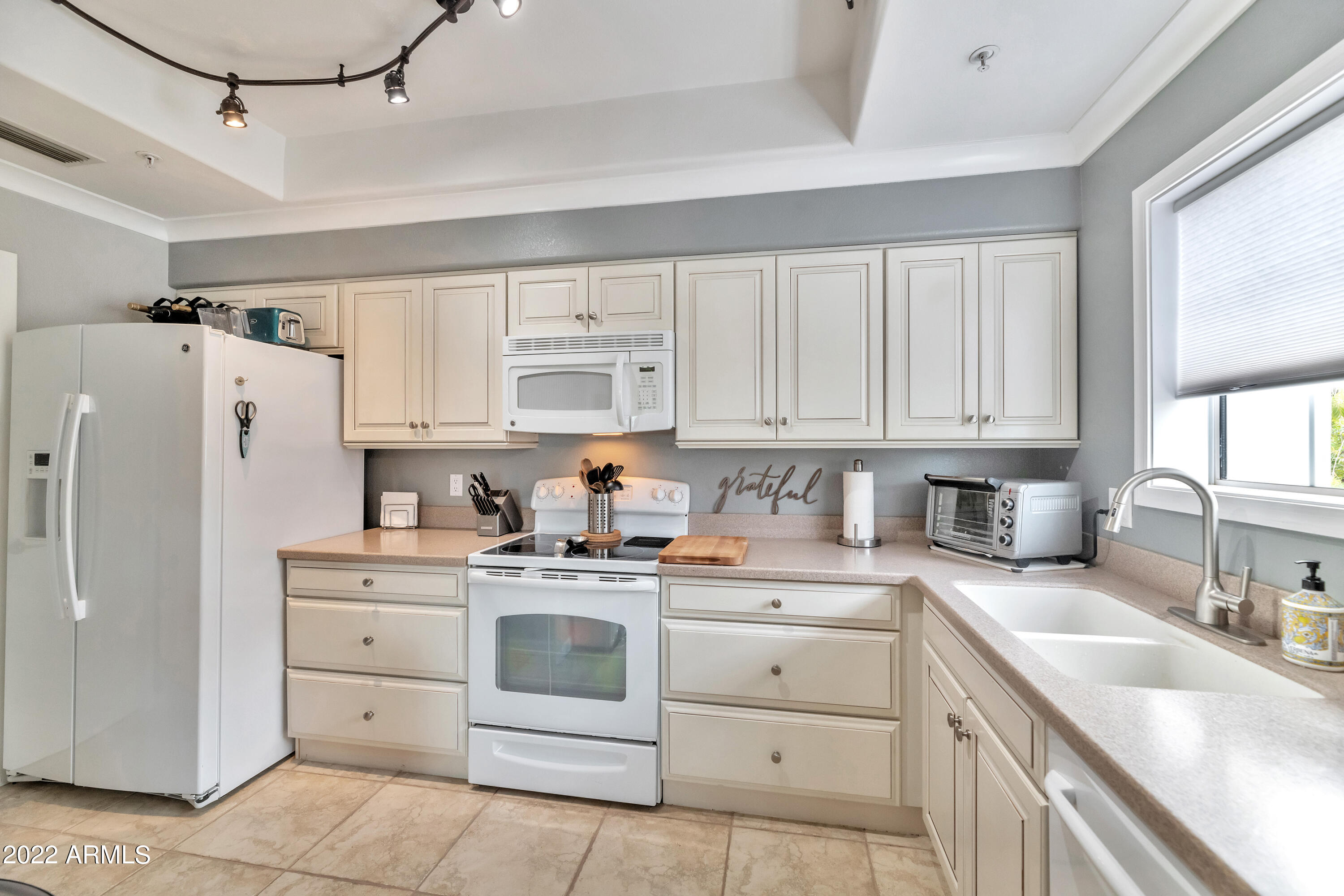 7710 E GAINEY RANCH Road Unit: 206