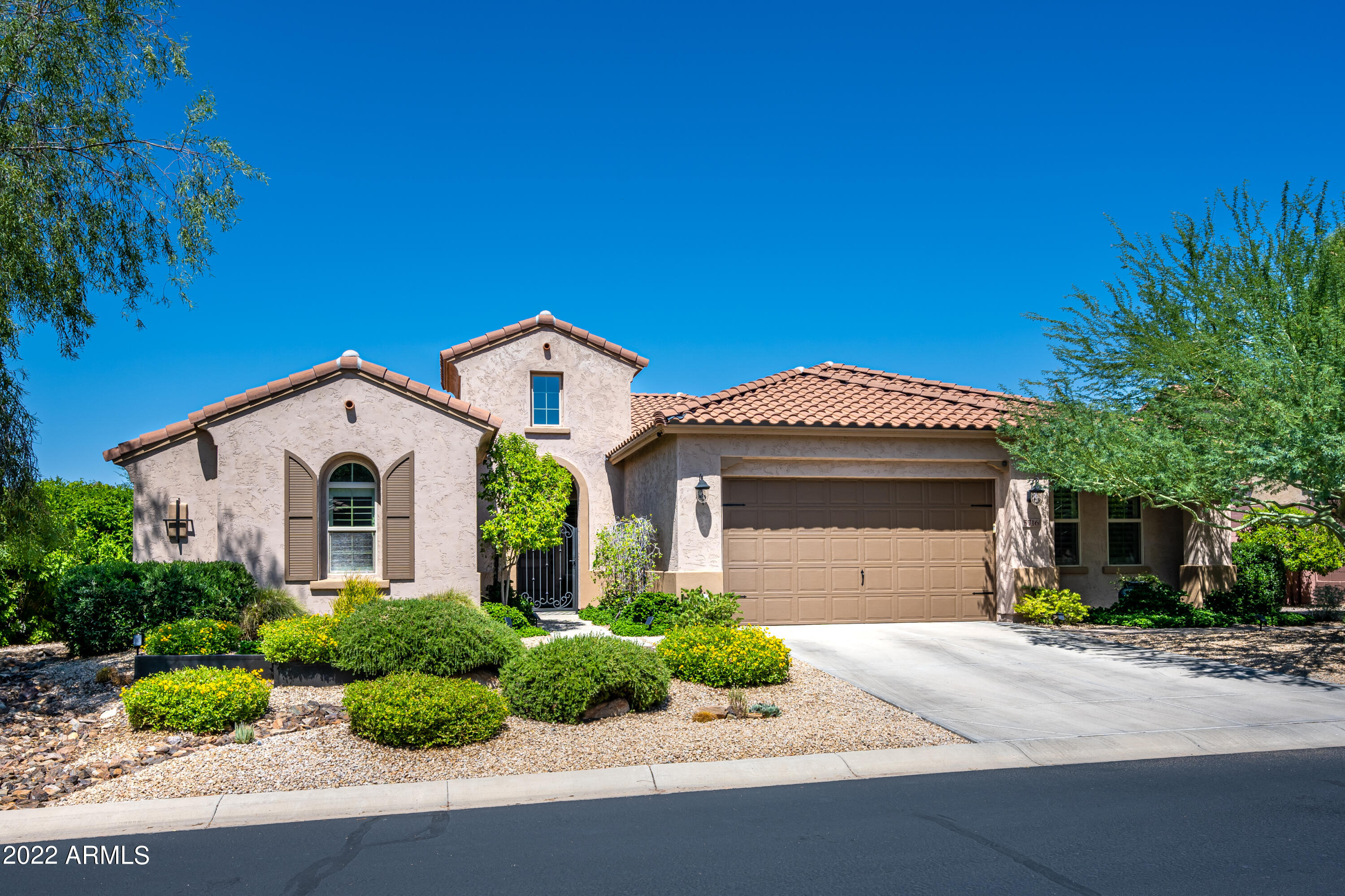 5716 E CALLE MARITA --
