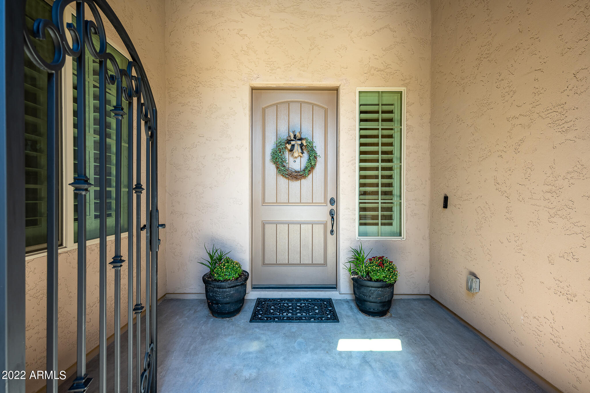 5716 E CALLE MARITA --