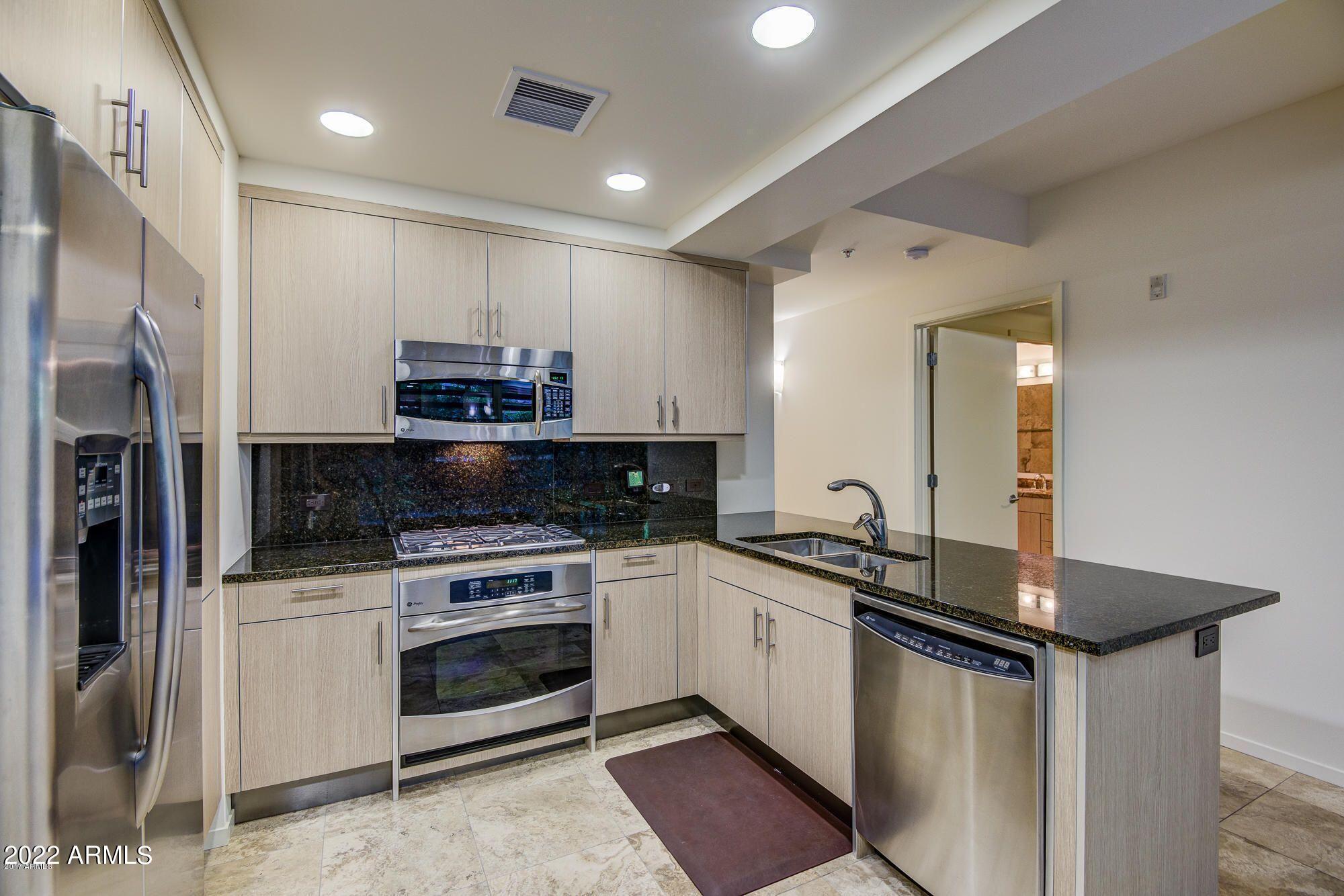 7117 E RANCHO VISTA Drive Unit: 1008