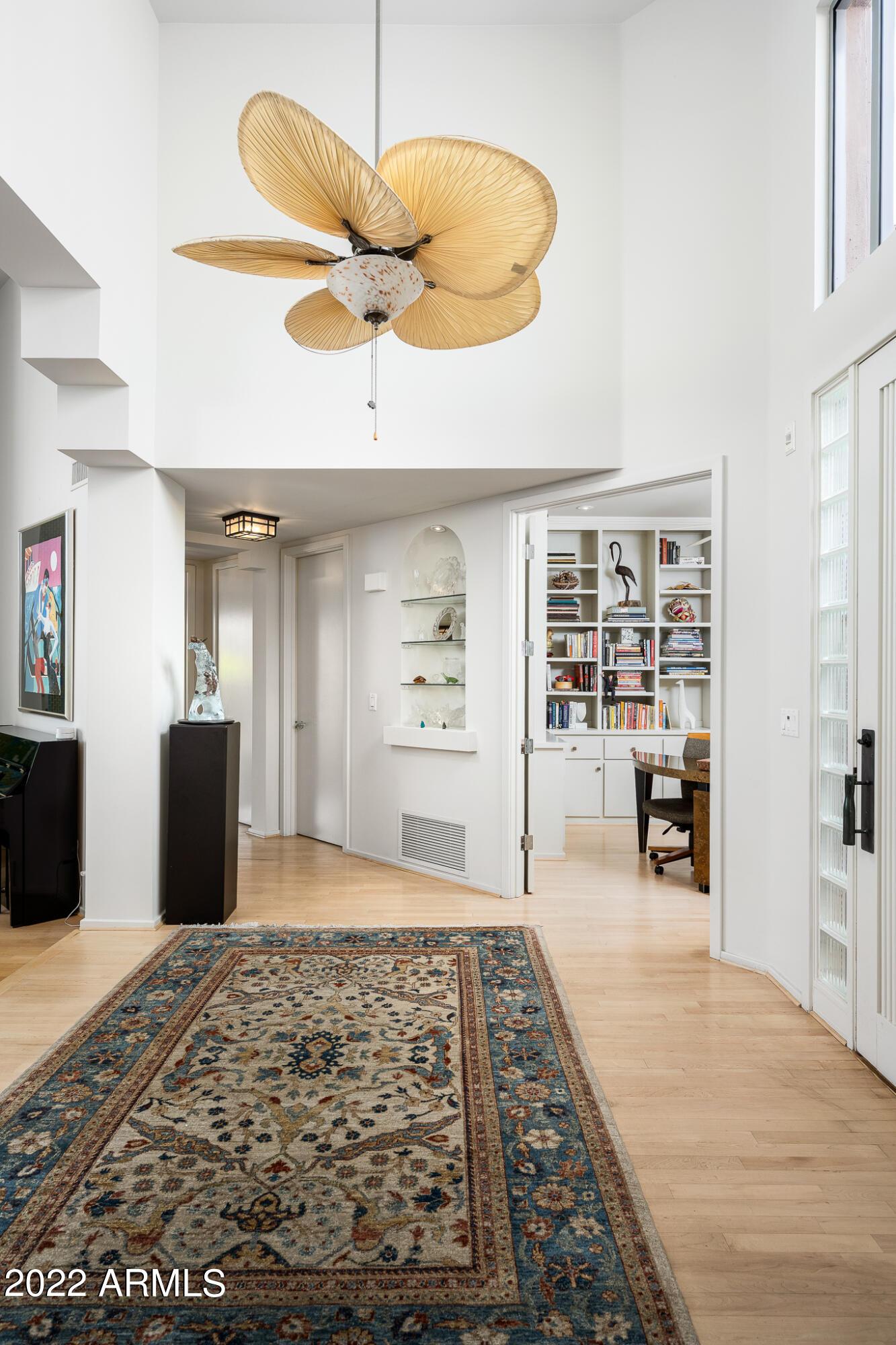3041 E SIERRA VISTA Drive