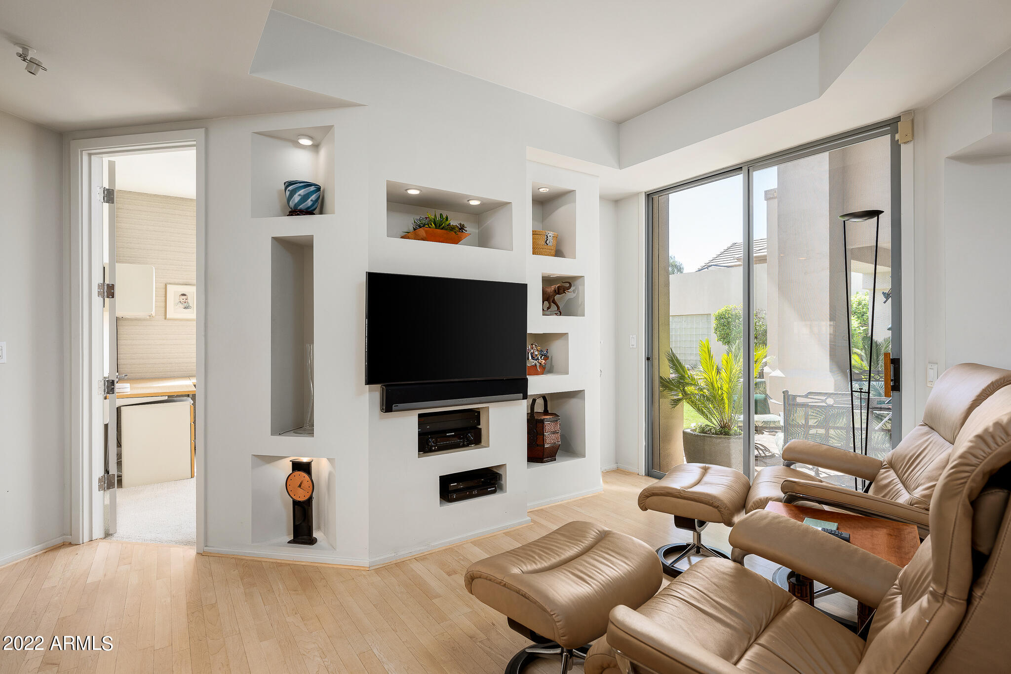 3041 E SIERRA VISTA Drive