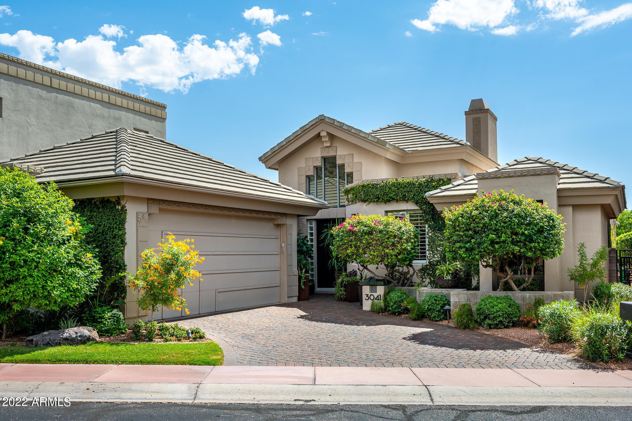 3041 E SIERRA VISTA Drive