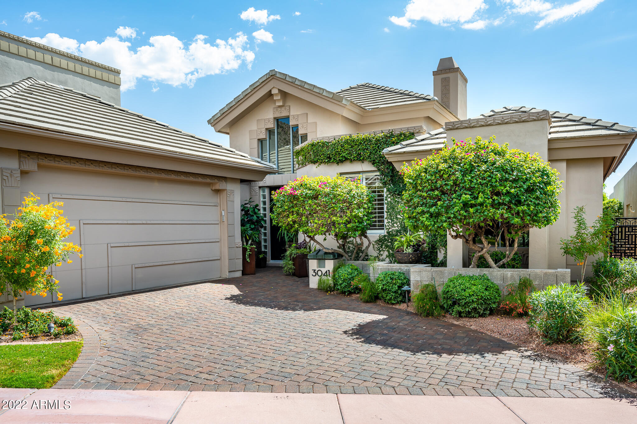 3041 E SIERRA VISTA Drive