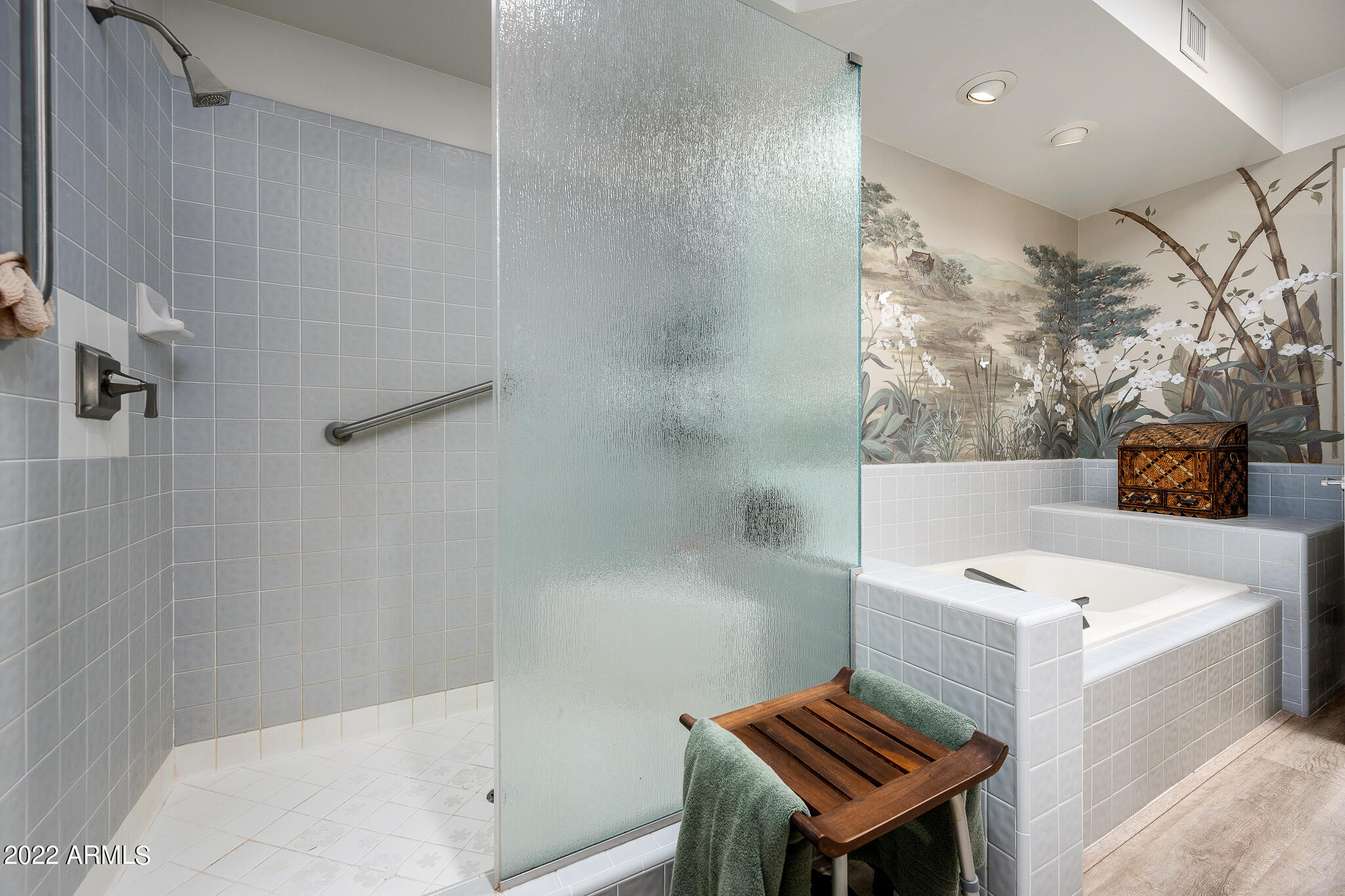 3041 E SIERRA VISTA Drive