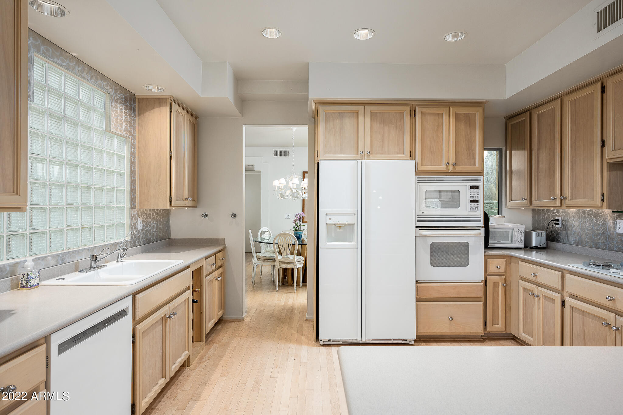3041 E SIERRA VISTA Drive