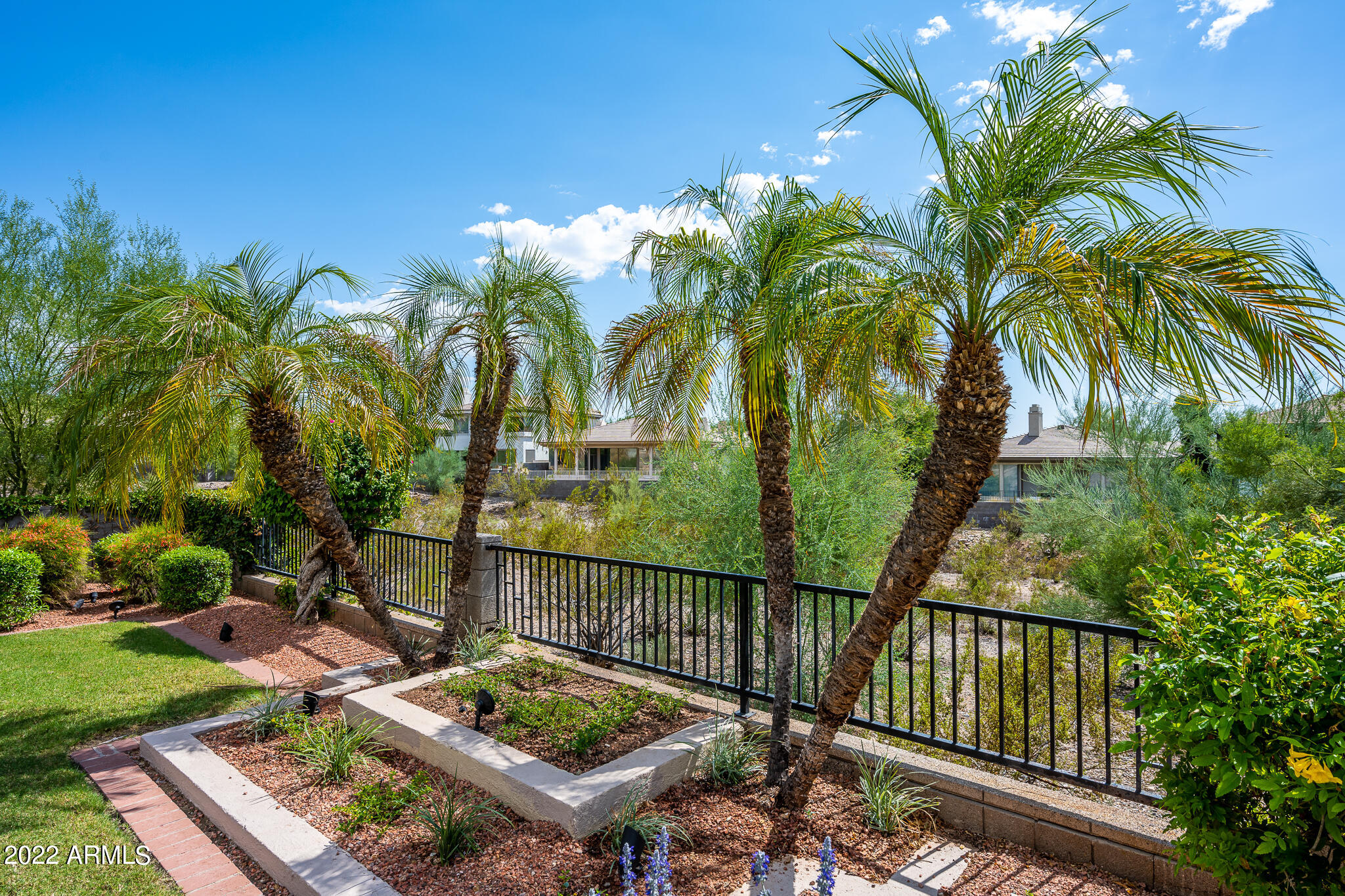 3041 E SIERRA VISTA Drive
