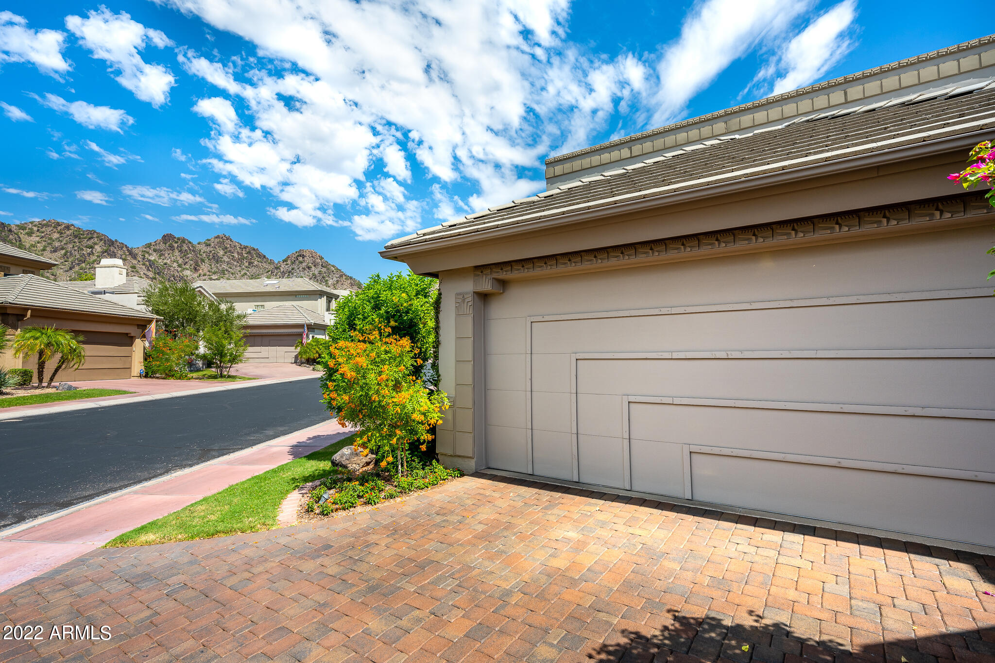 3041 E SIERRA VISTA Drive