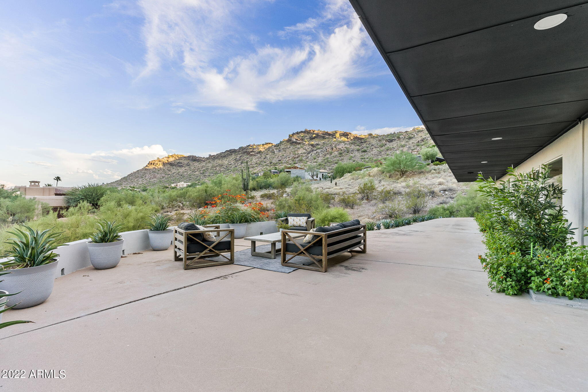 5848 E Hummingbird Lane
