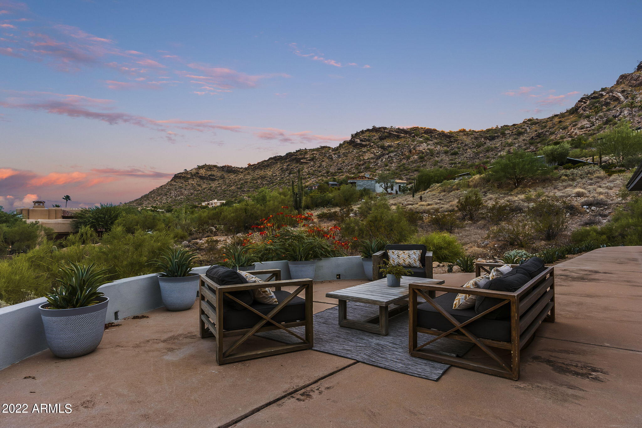 5848 E Hummingbird Lane