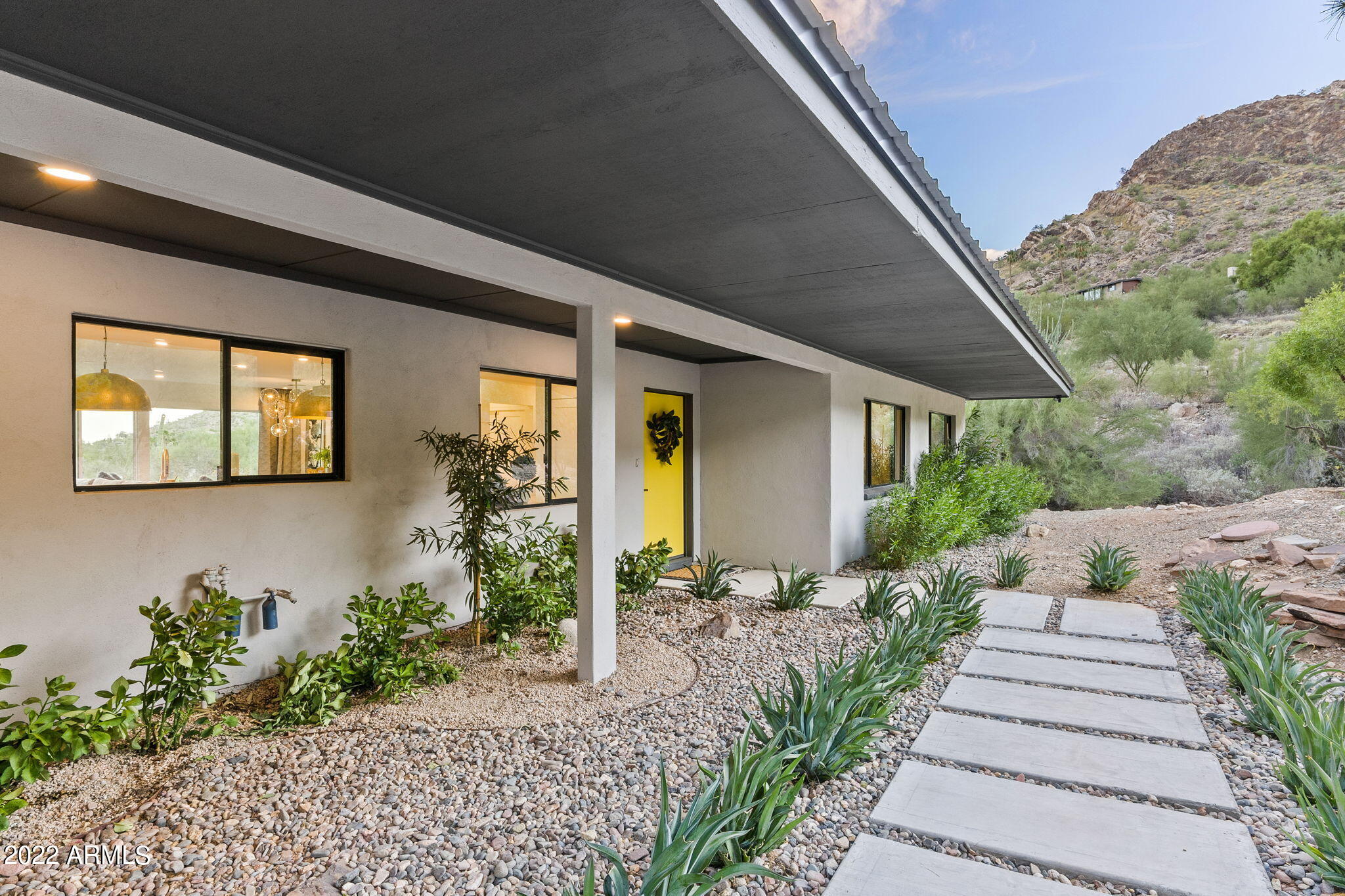 5848 E Hummingbird Lane