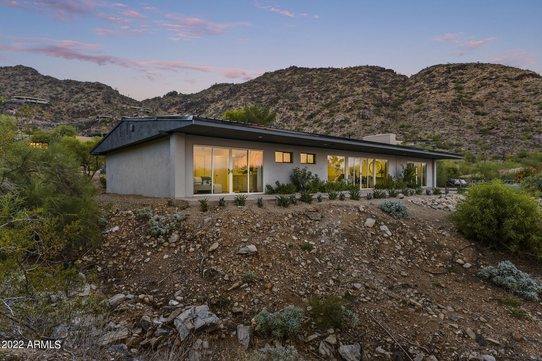 5848 E Hummingbird Lane