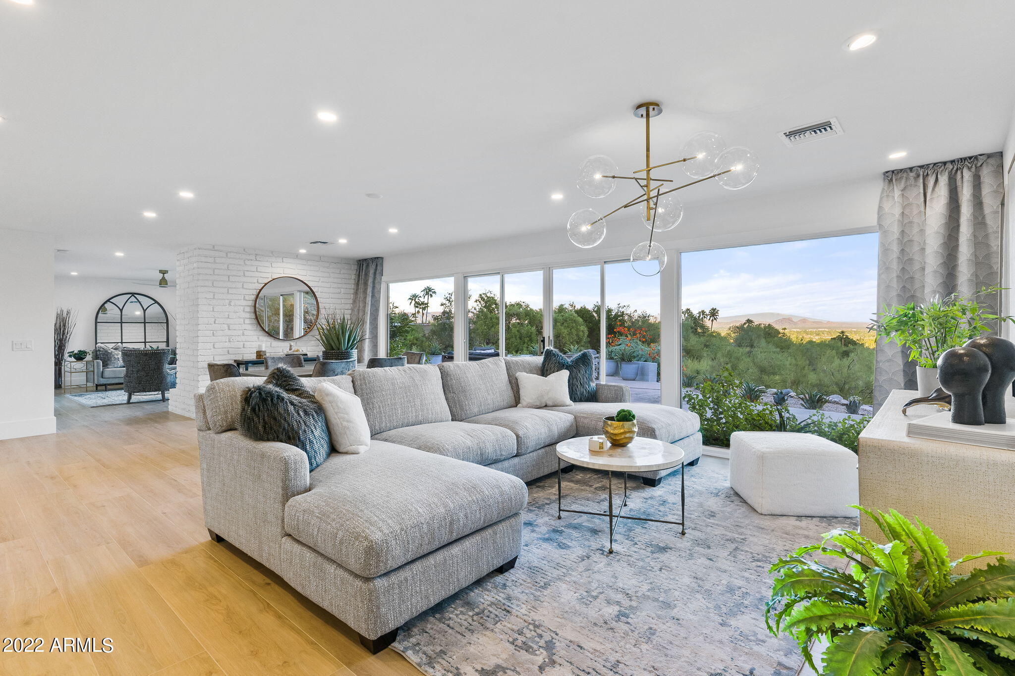 5848 E Hummingbird Lane