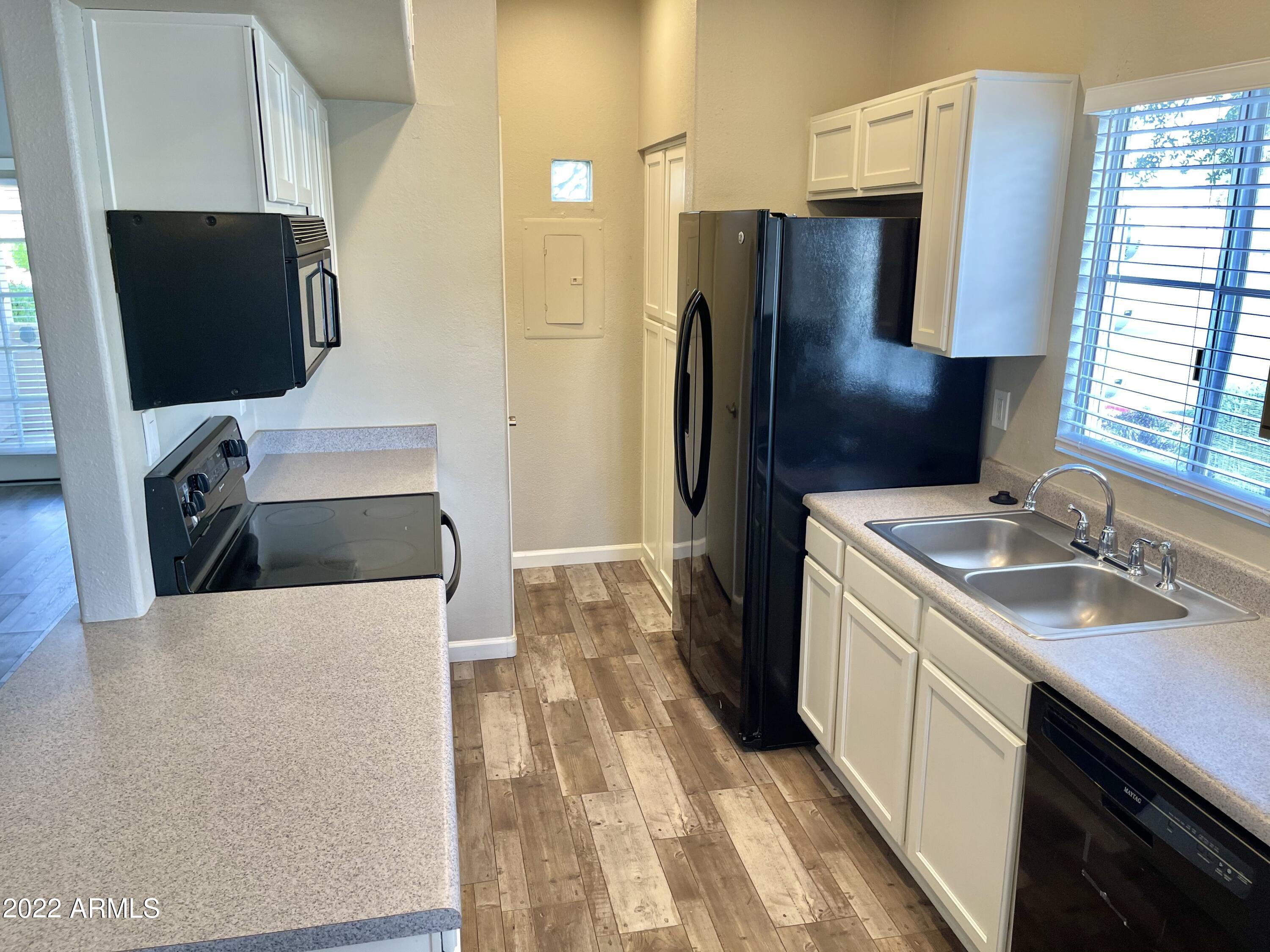 11333 N 92ND Street Unit: 1051