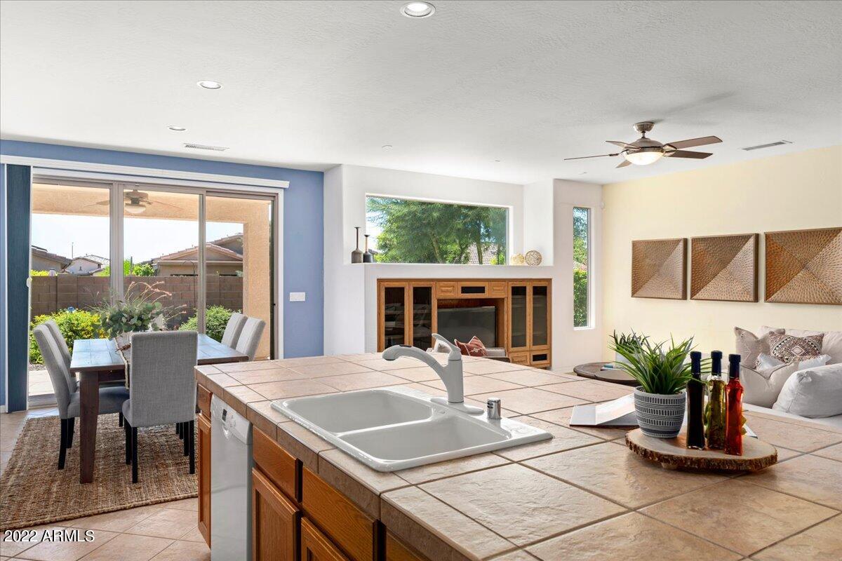 11025 W WIKIEUP Lane
