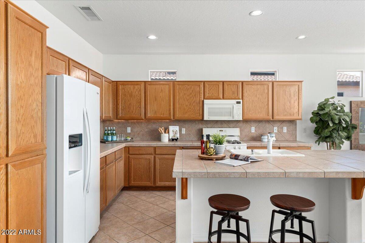 11025 W WIKIEUP Lane