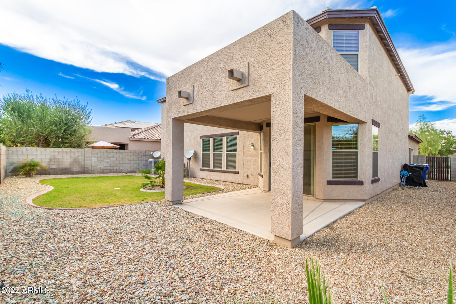18403 W ARCADIA Drive