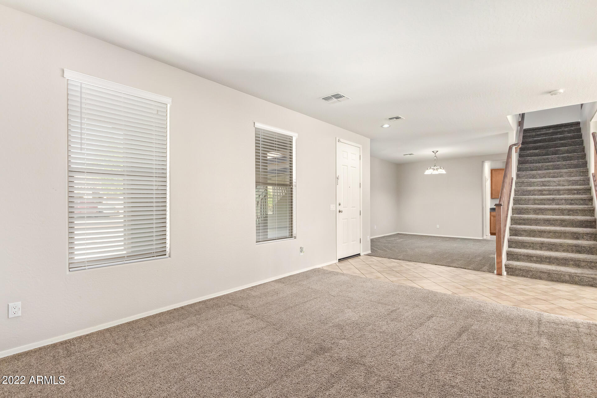 18403 W ARCADIA Drive