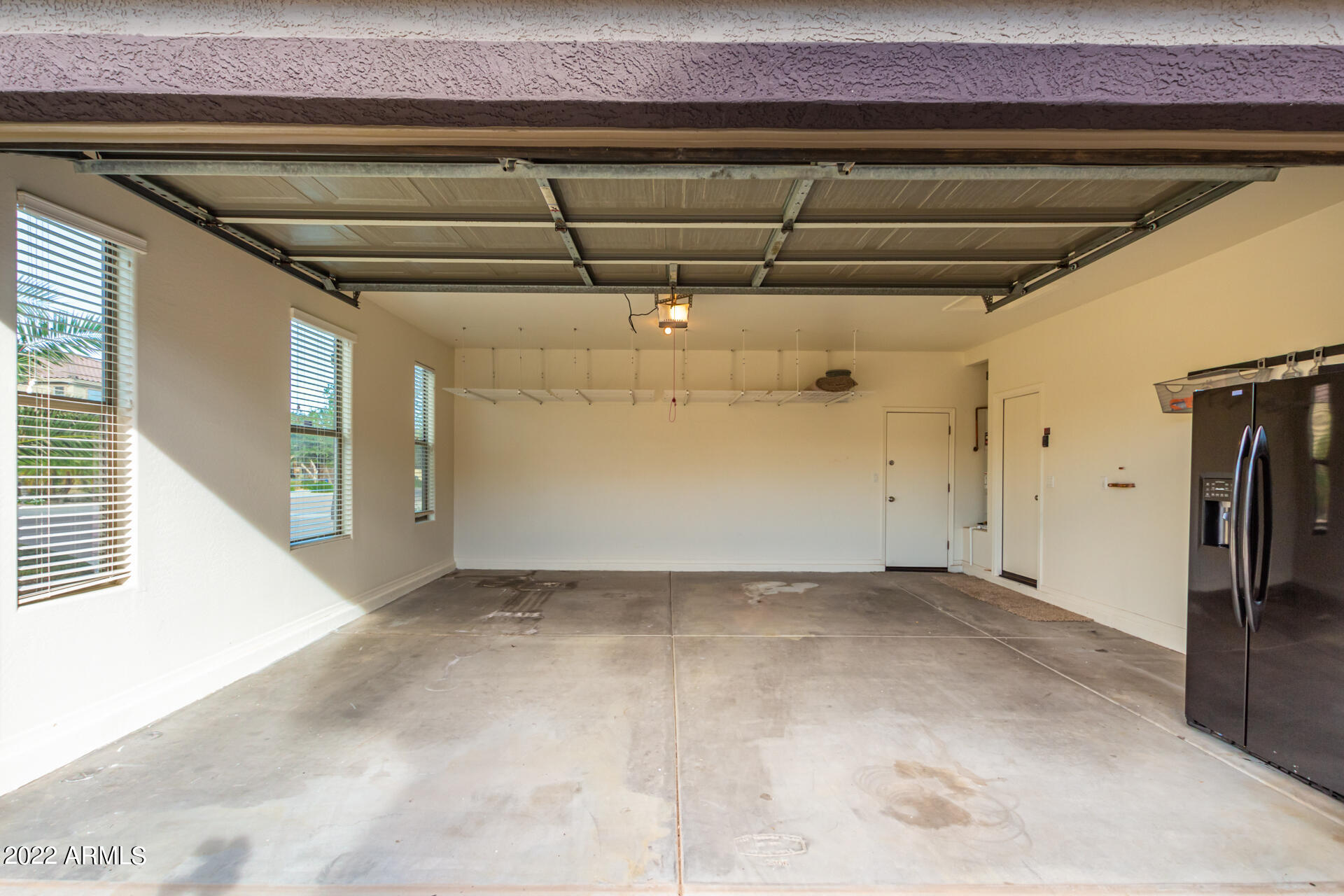 18403 W ARCADIA Drive