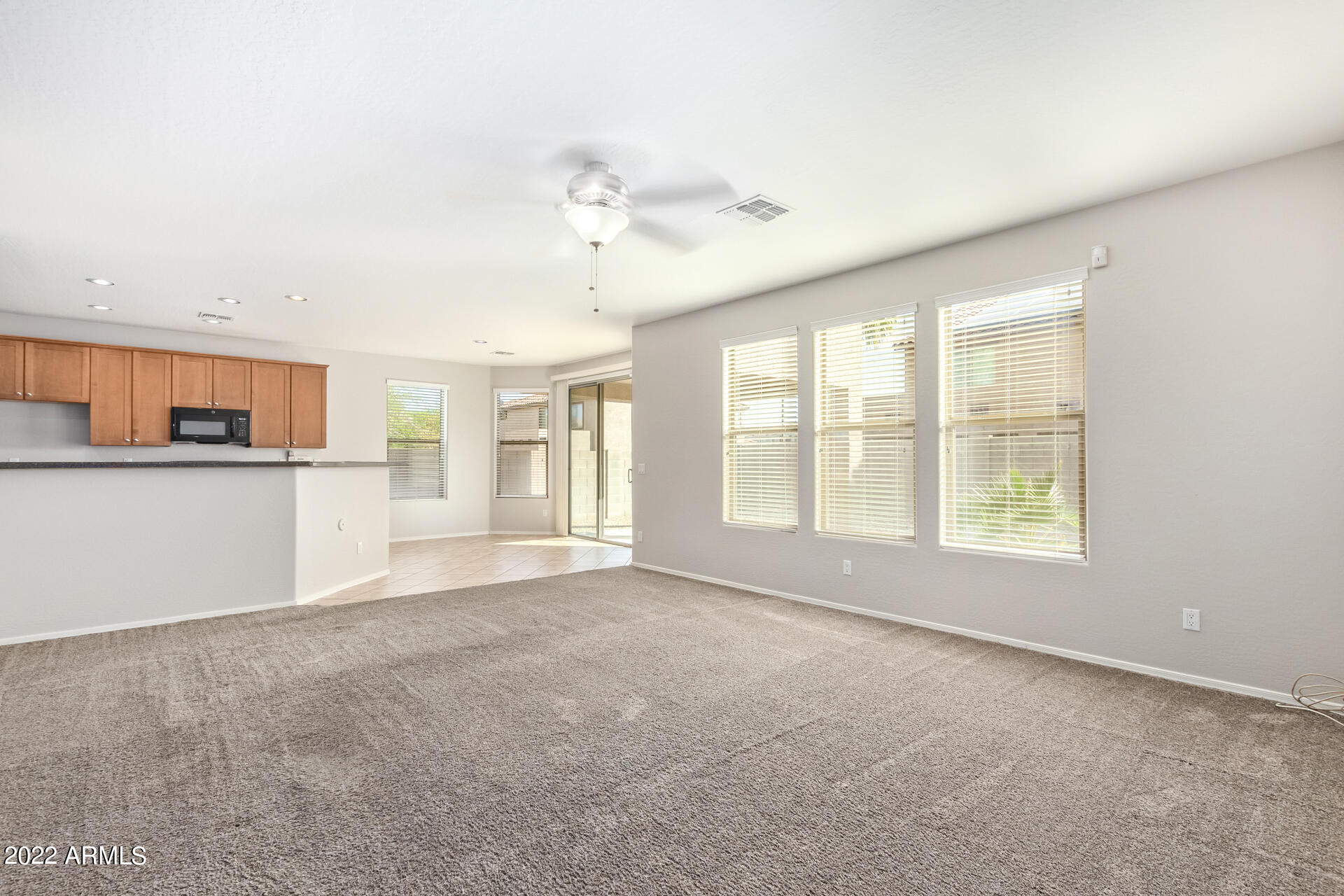 18403 W ARCADIA Drive