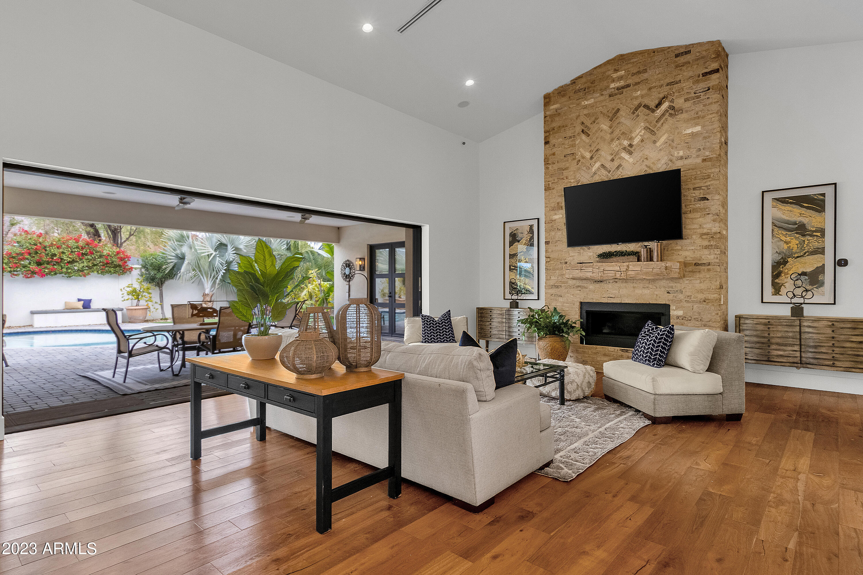 4510 E CALLE REDONDA --
