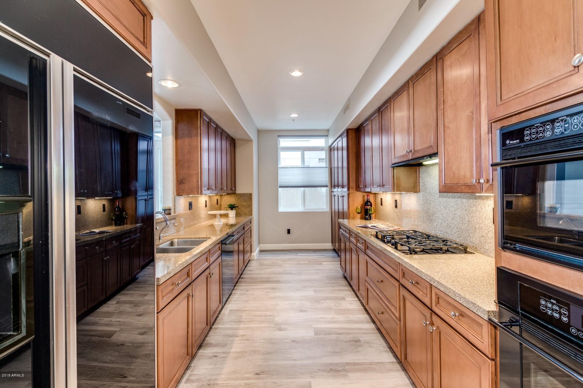 3801 N GOLDWATER Boulevard Unit: 204