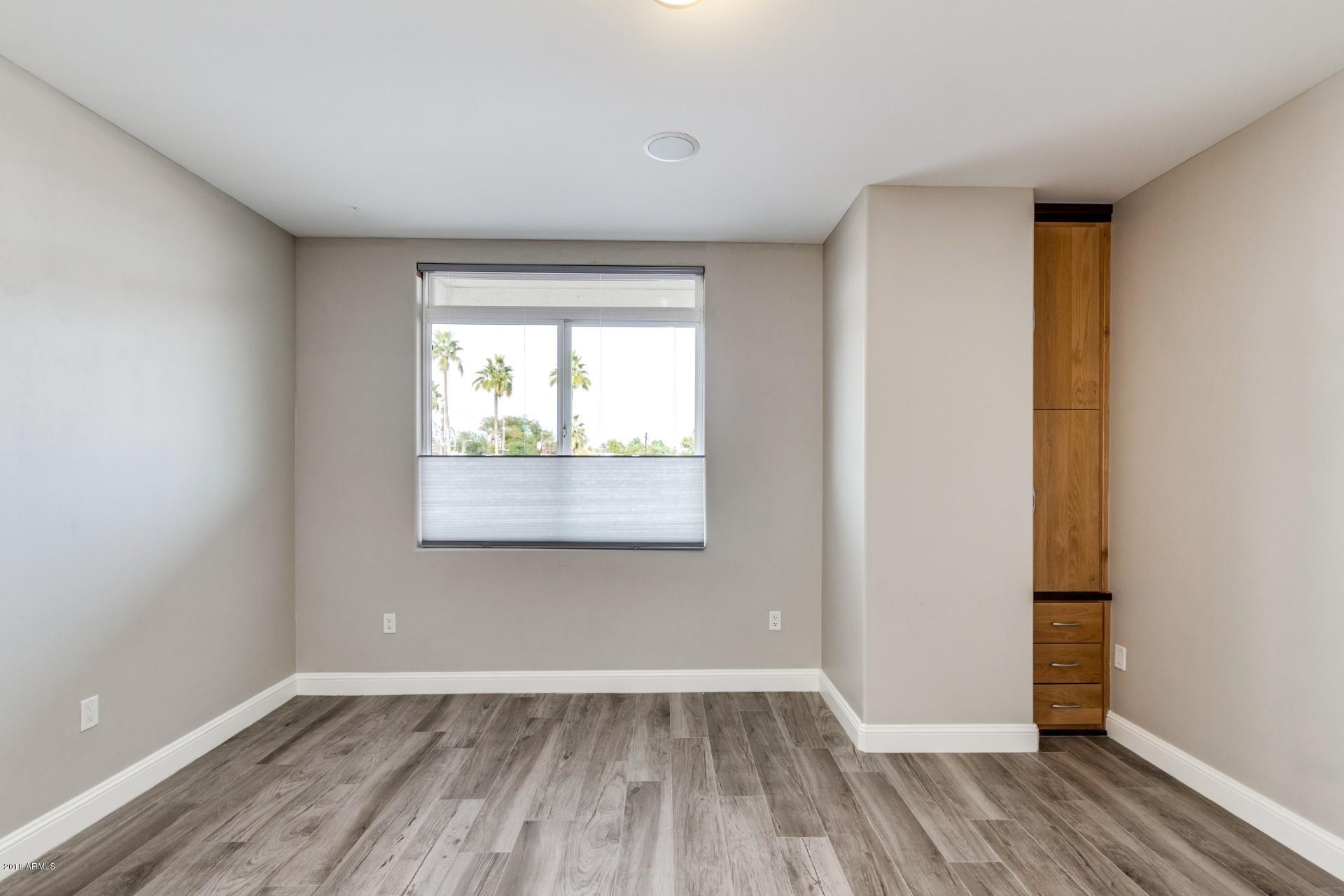 3801 N GOLDWATER Boulevard Unit: 204