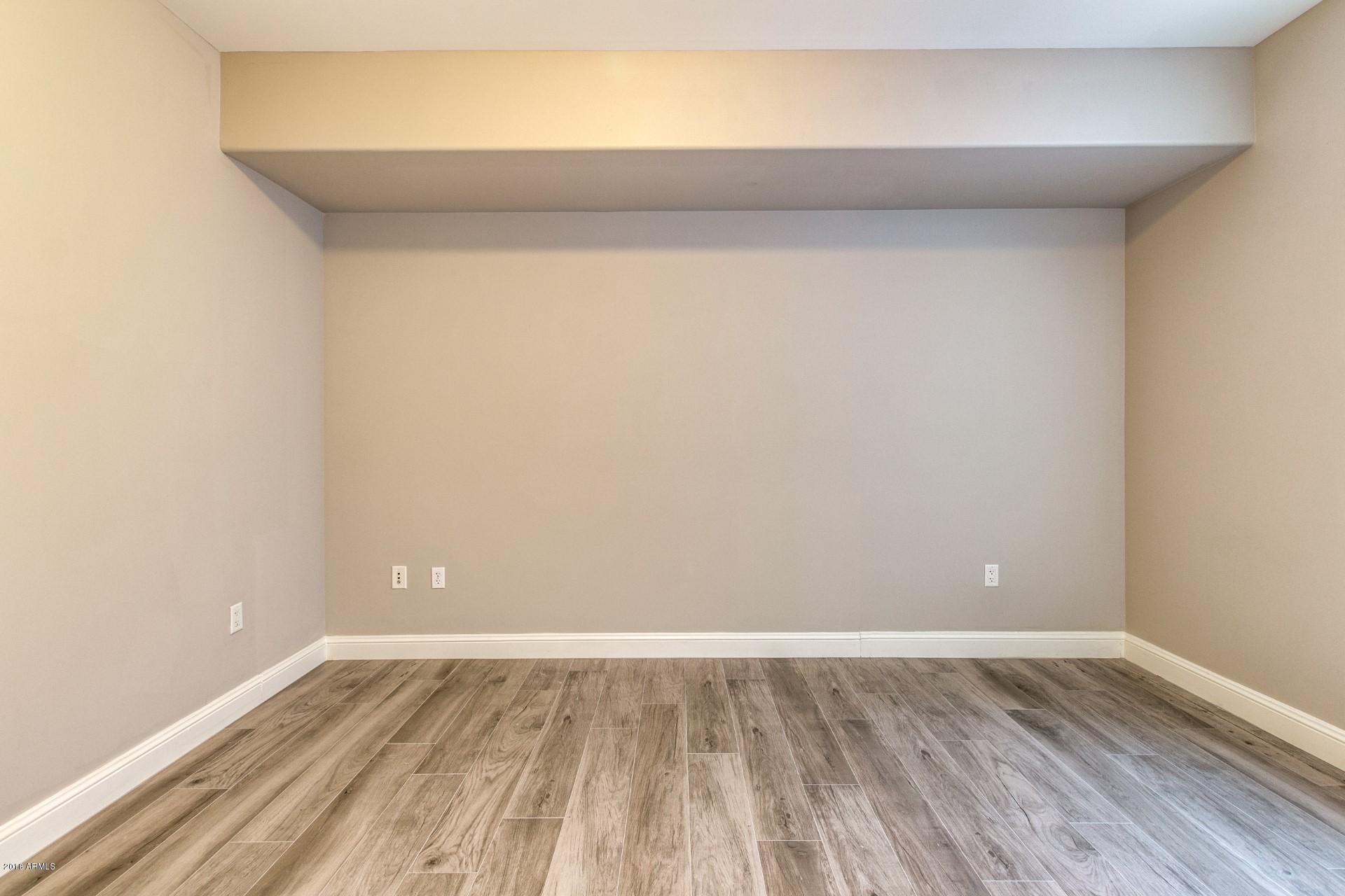 3801 N GOLDWATER Boulevard Unit: 204
