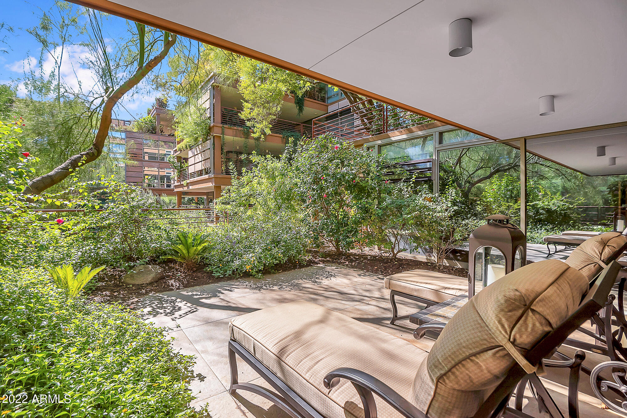 7151 E RANCHO VISTA Drive Unit: 2006