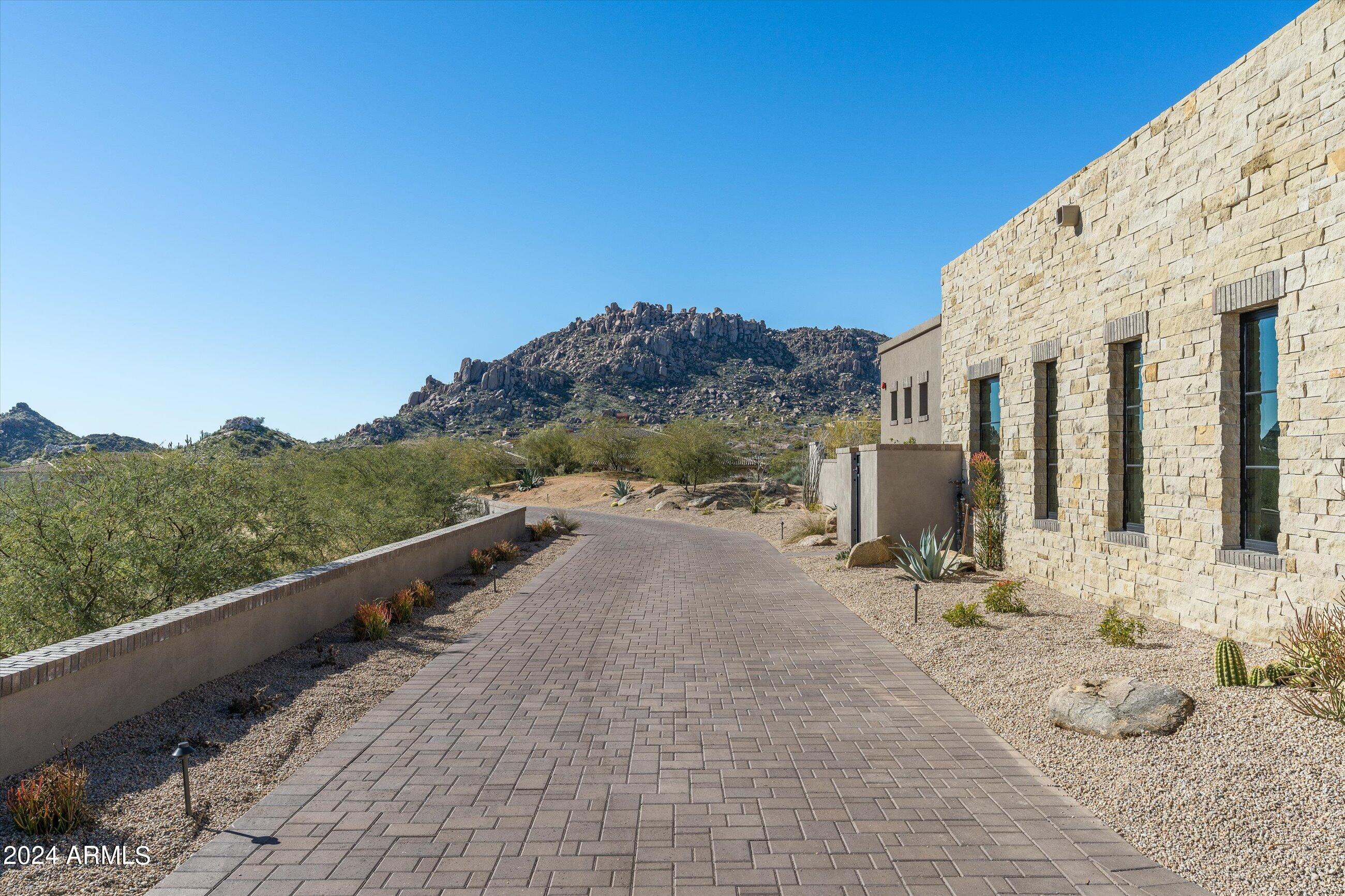 11986 E BUCKSKIN Trail