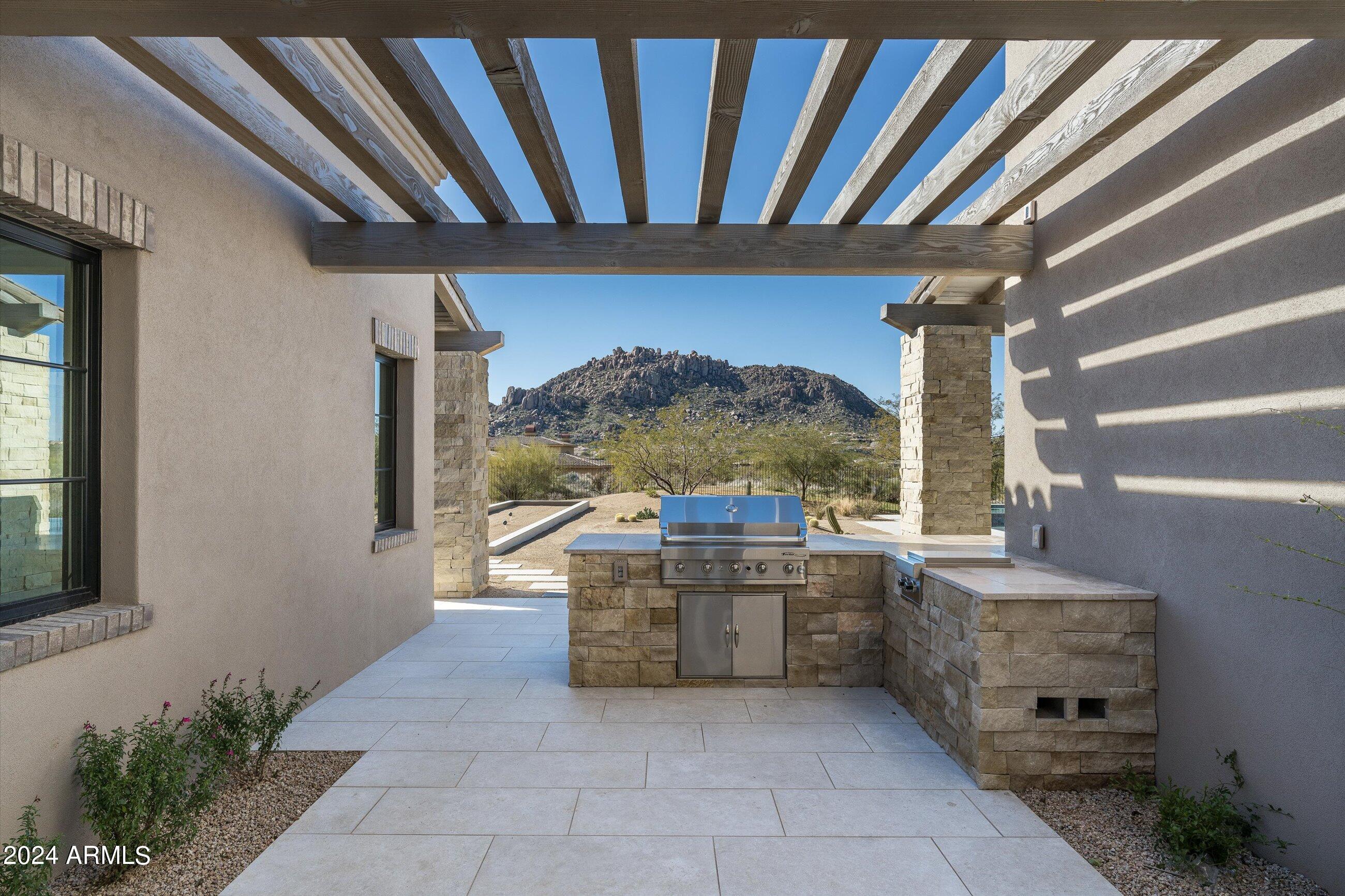 11986 E BUCKSKIN Trail