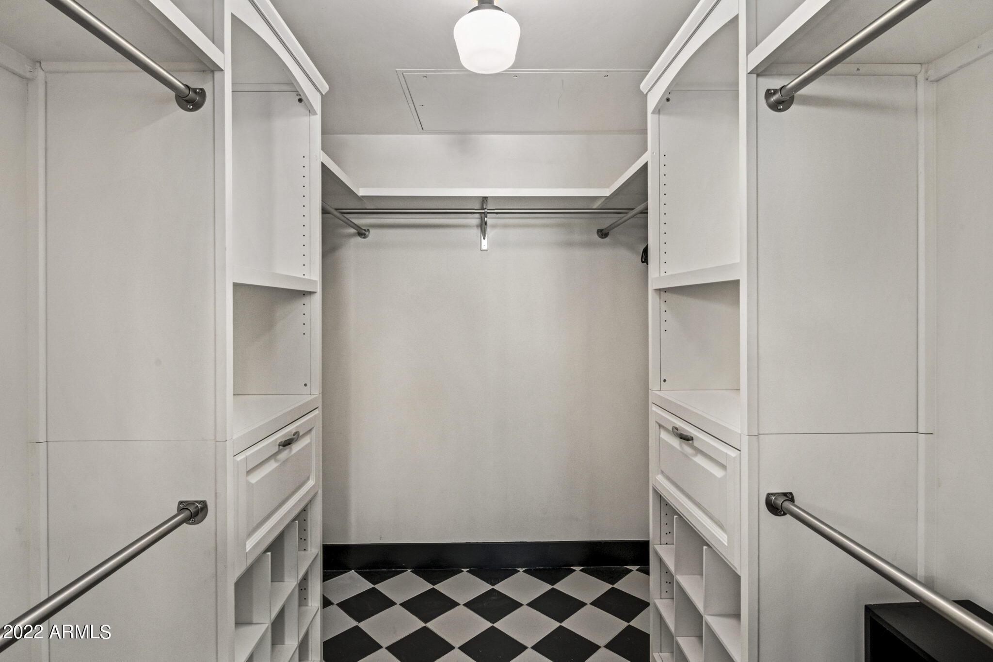 6803 E MAIN Street Unit: 3305