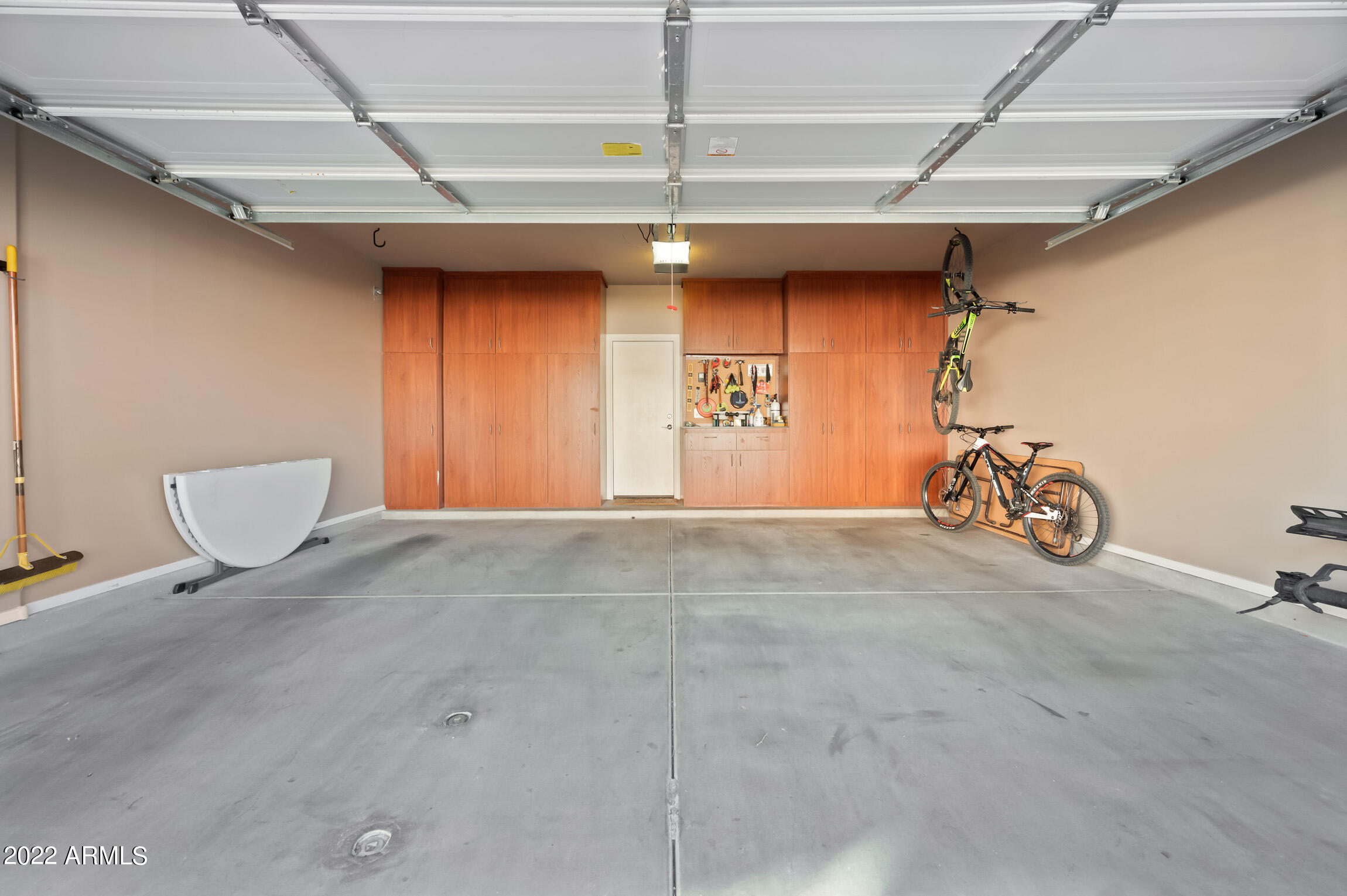2688 N 73RD Glen