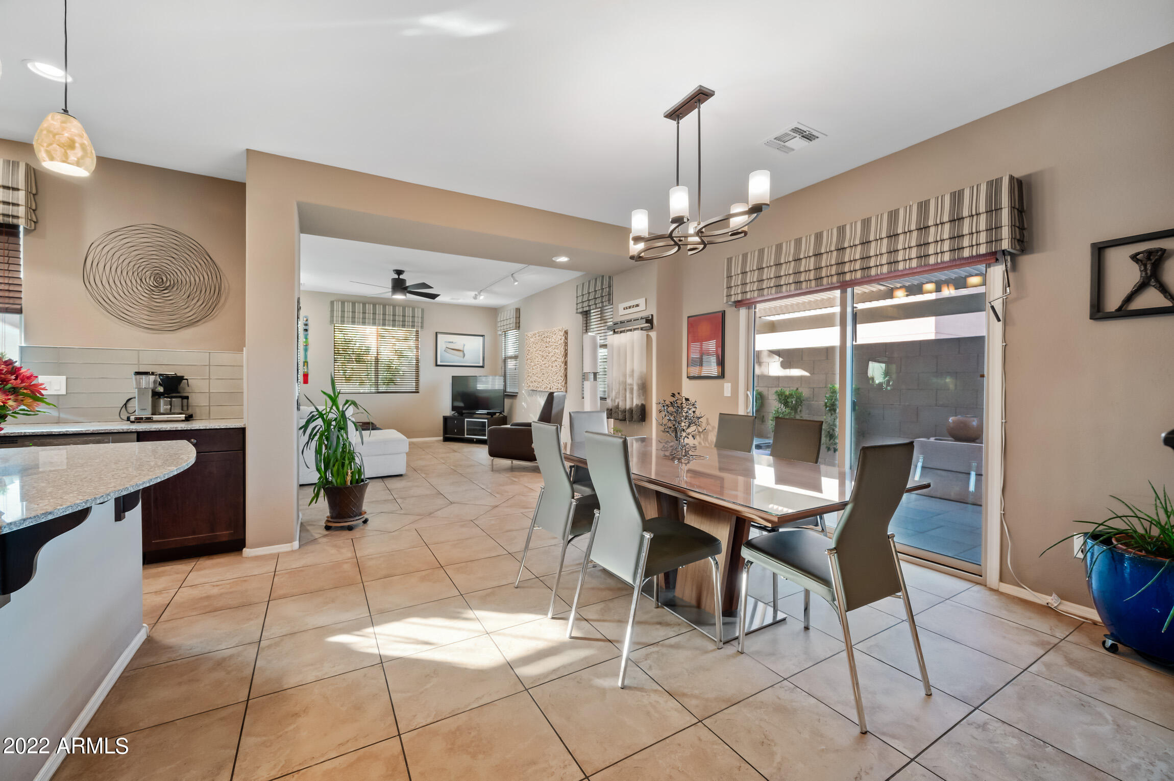 2688 N 73RD Glen