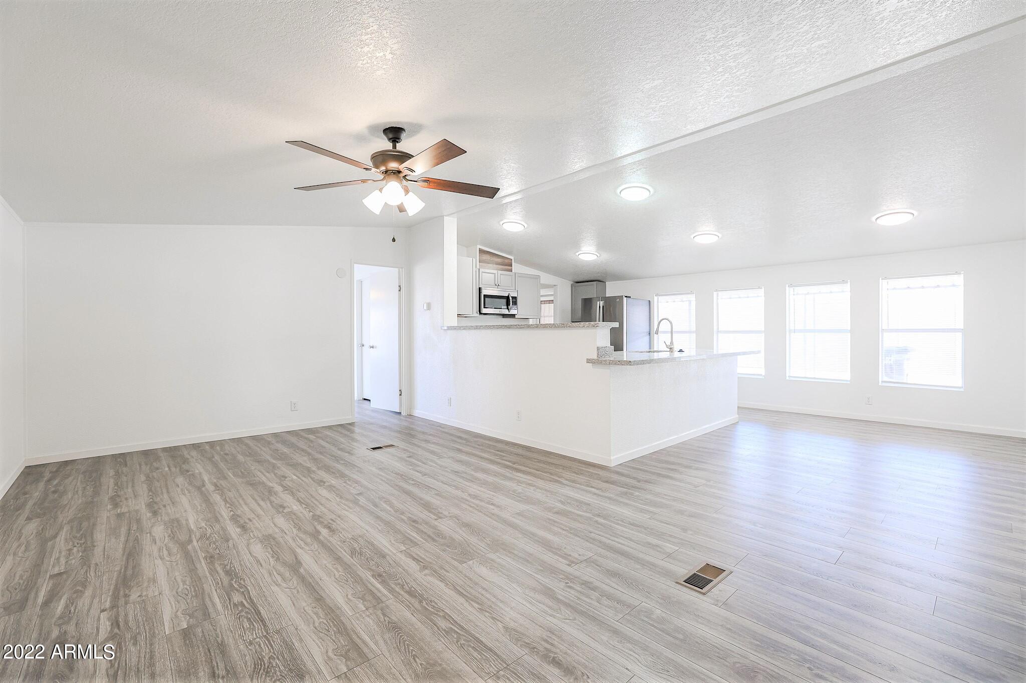 11000 N 91ST Avenue Unit: 61