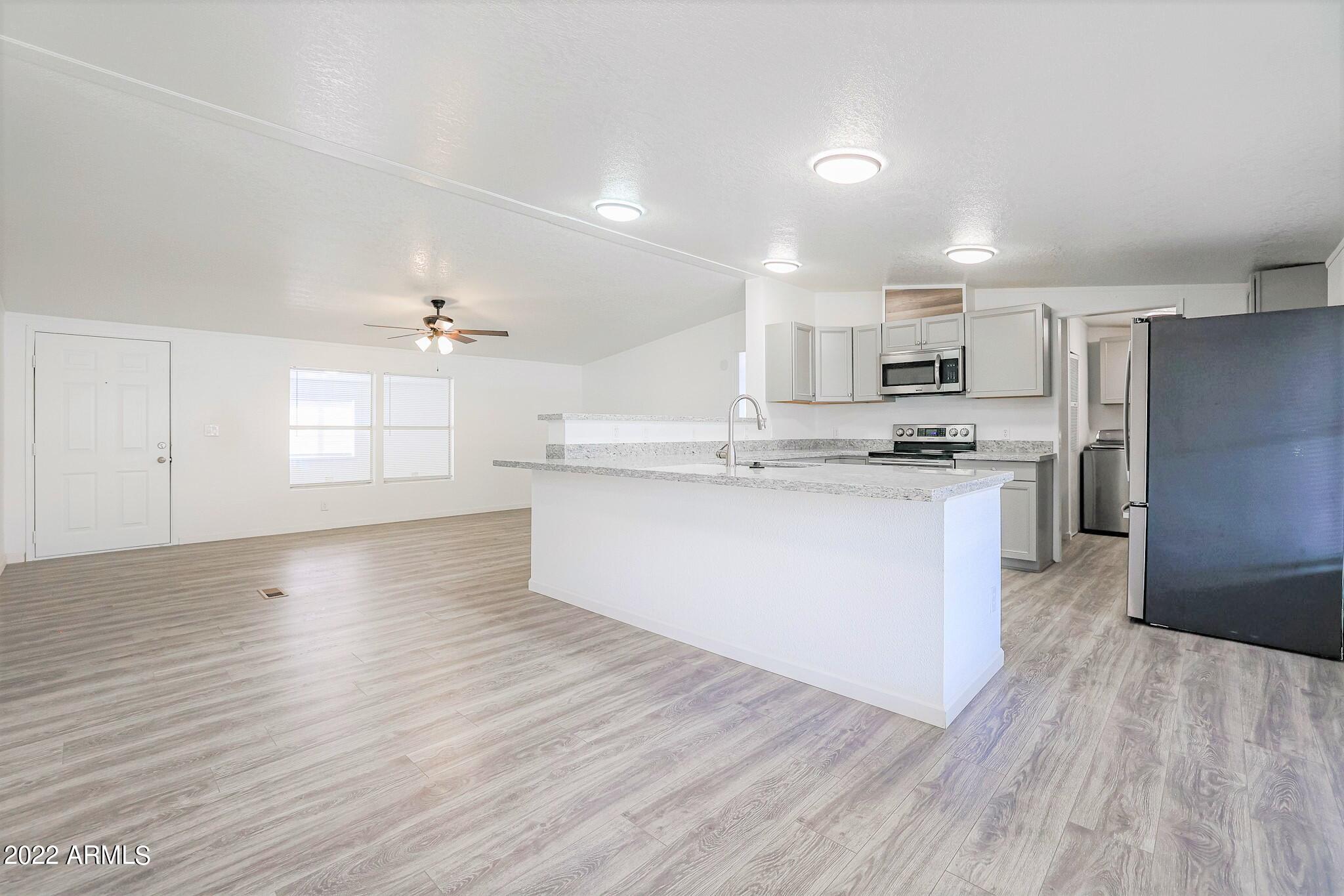 11000 N 91ST Avenue Unit: 61