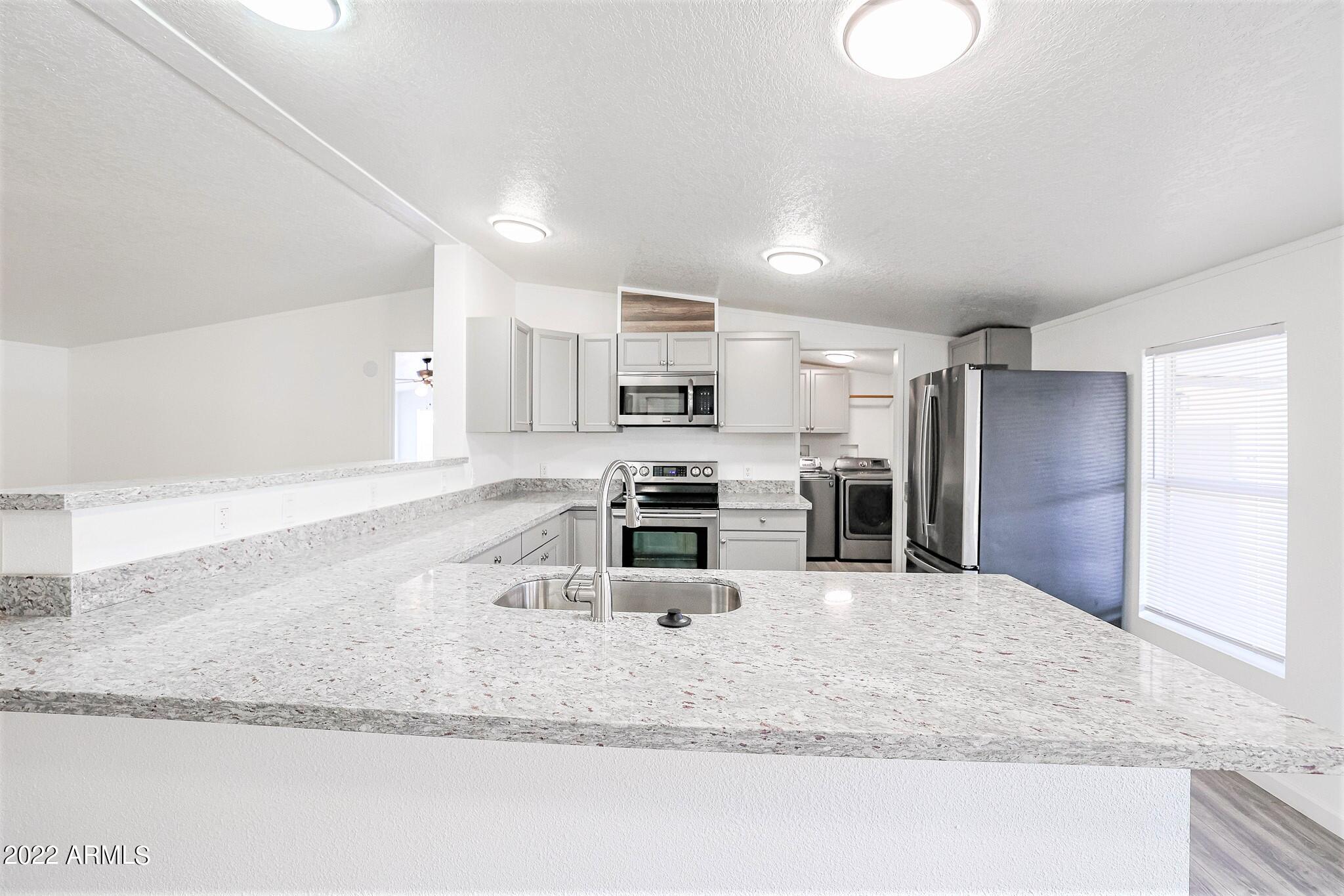 11000 N 91ST Avenue Unit: 61