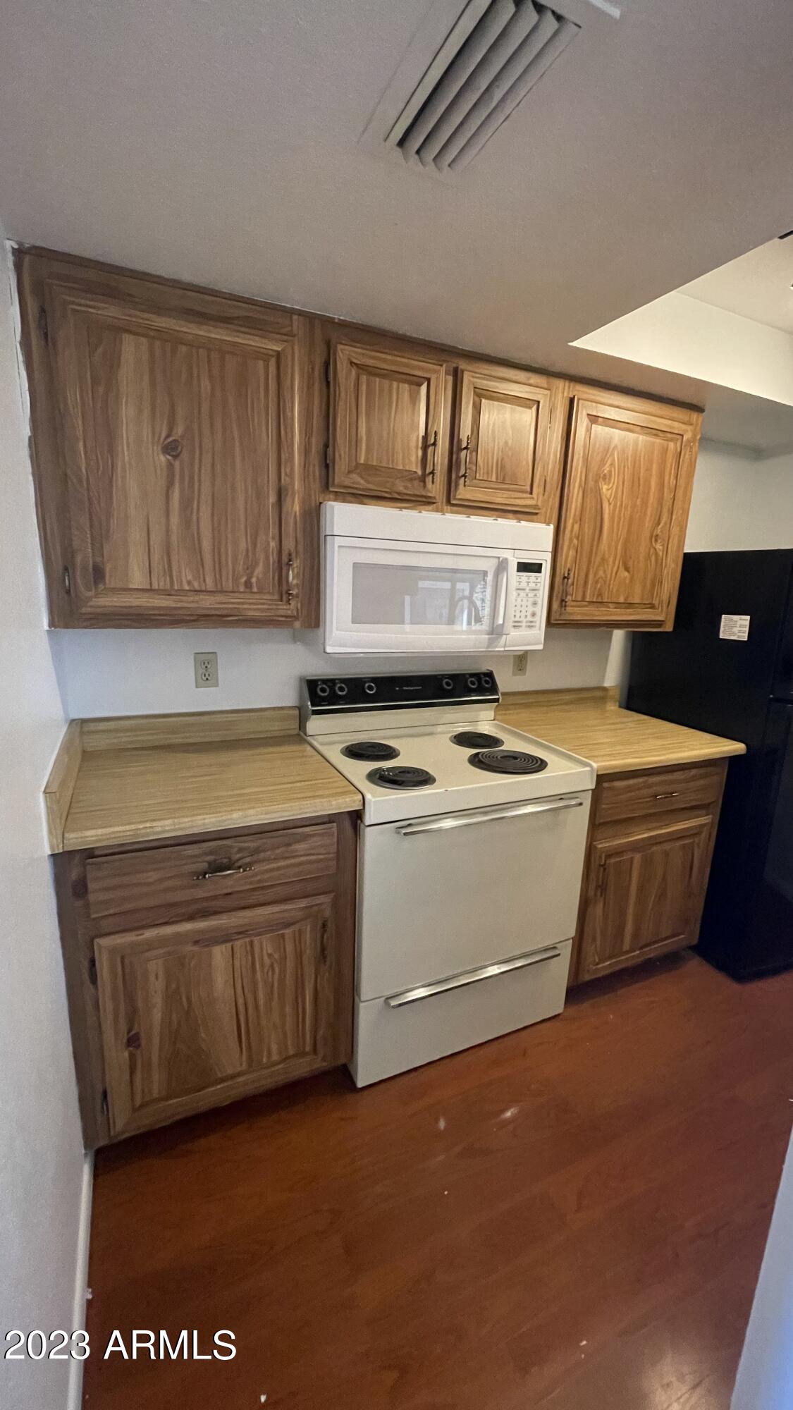 461 W HOLMES Avenue Unit: 324