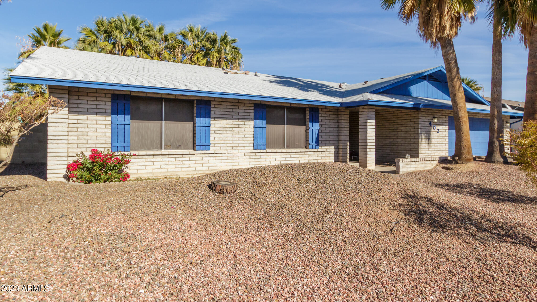 402 E MURIEL Drive