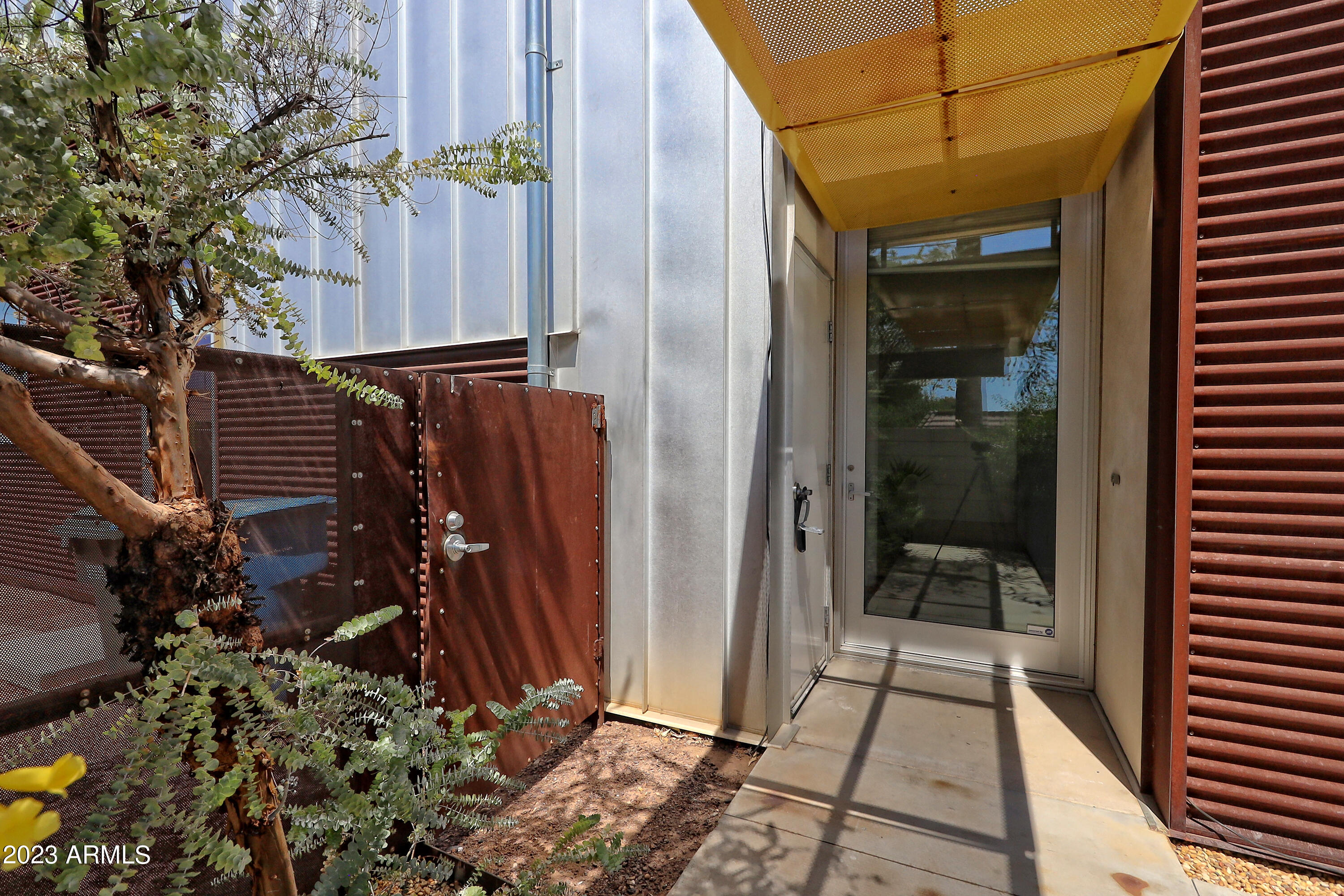 5576 N 12TH Street Unit: 1