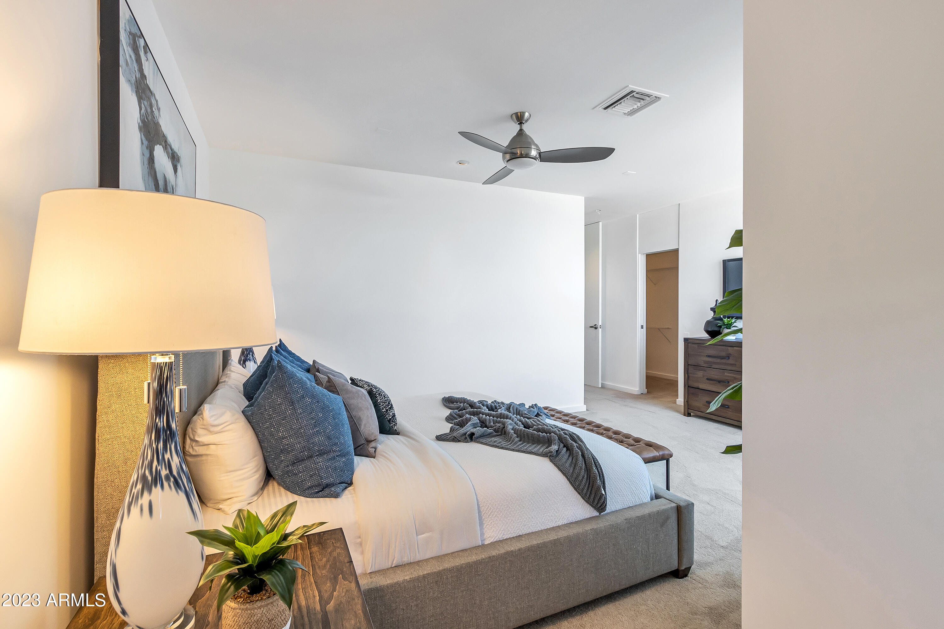 5576 N 12TH Street Unit: 1