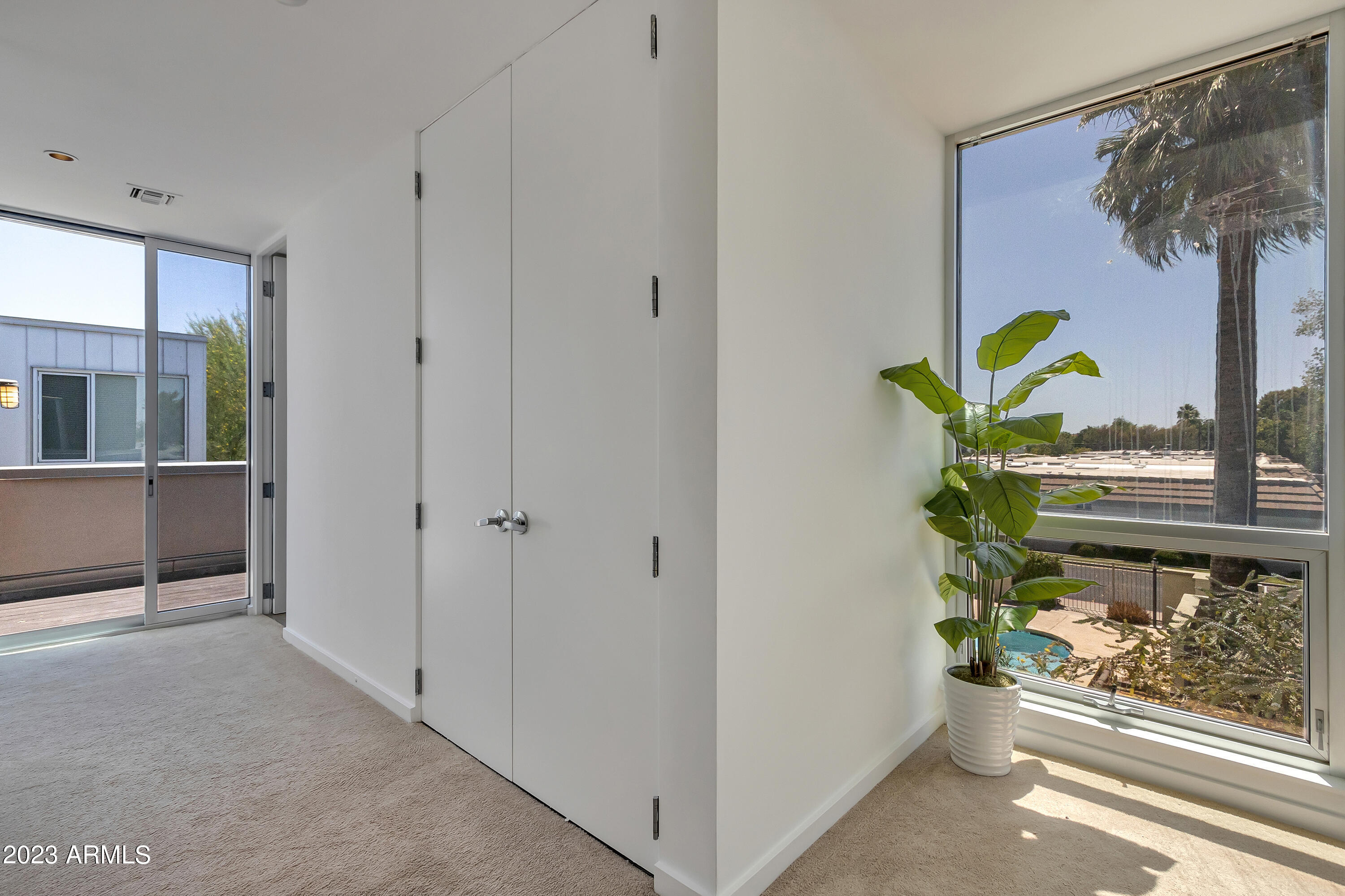 5576 N 12TH Street Unit: 1