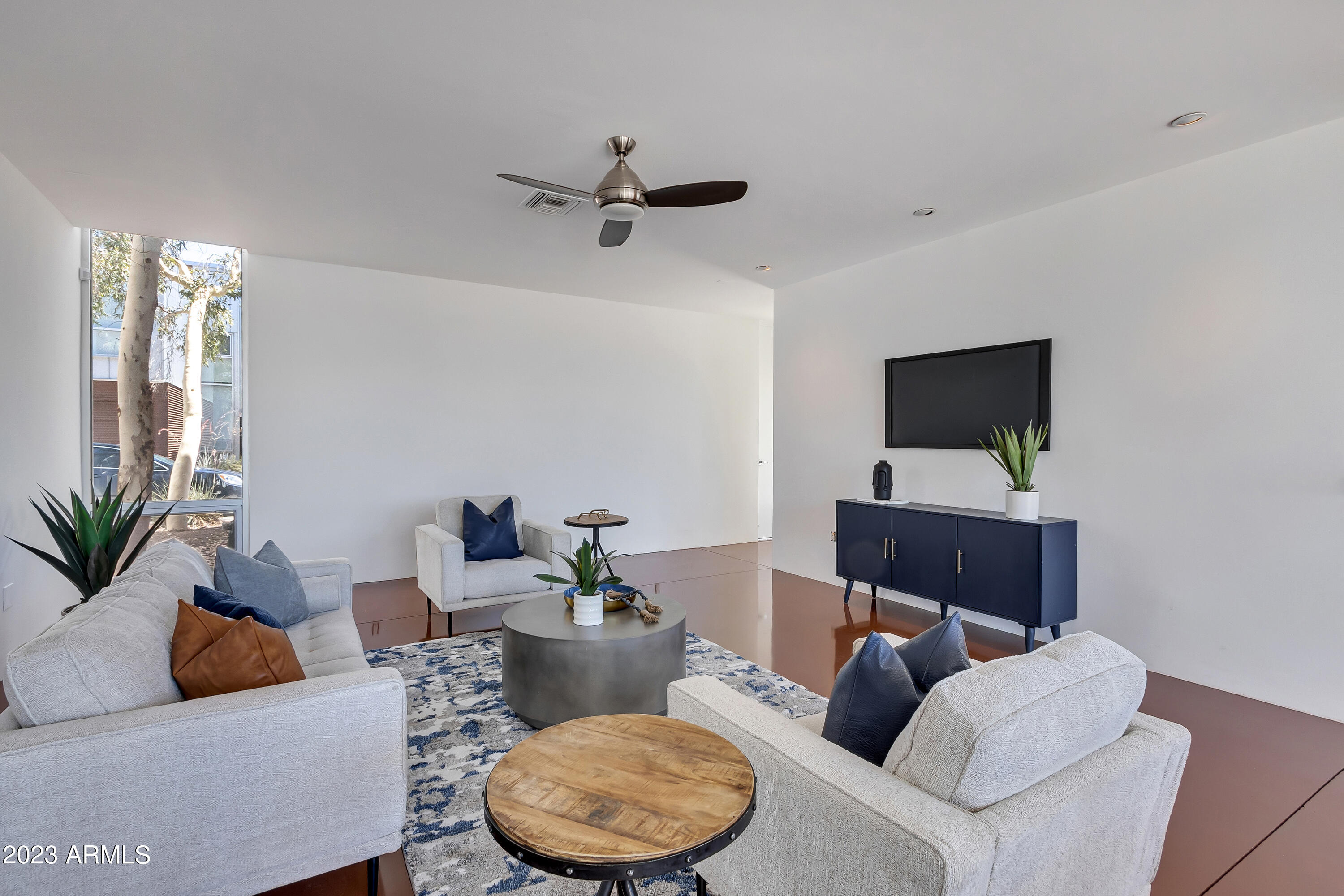5576 N 12TH Street Unit: 1