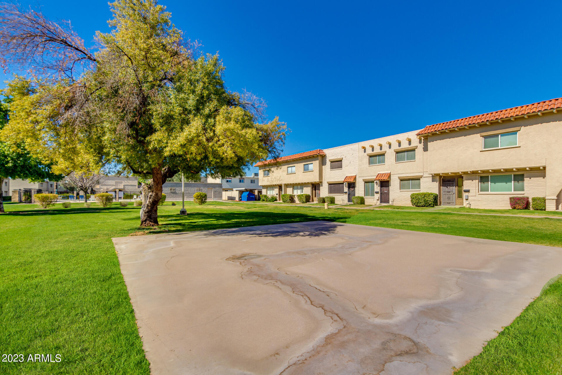 6933 E OSBORN Road Unit: D