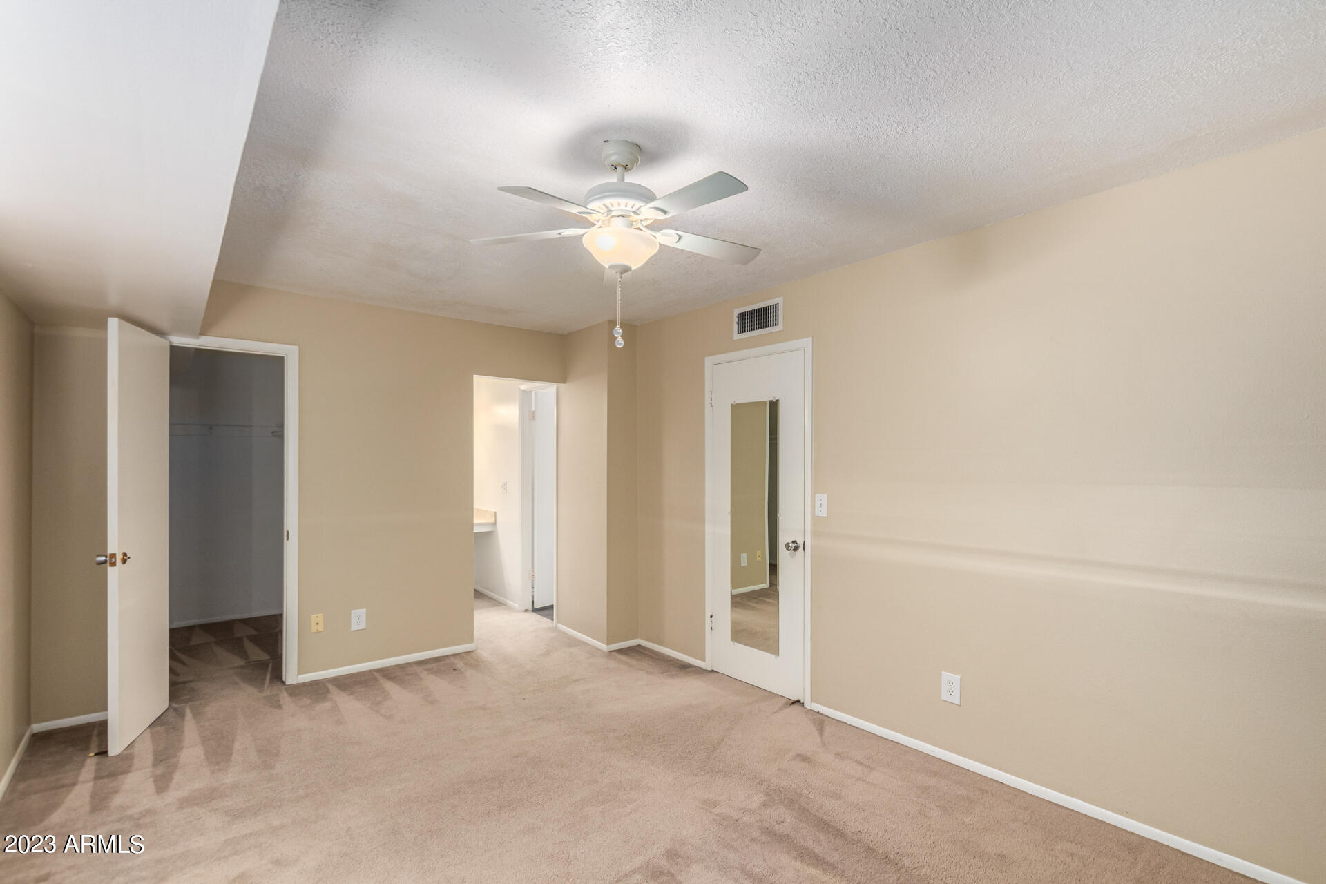 6933 E OSBORN Road Unit: D