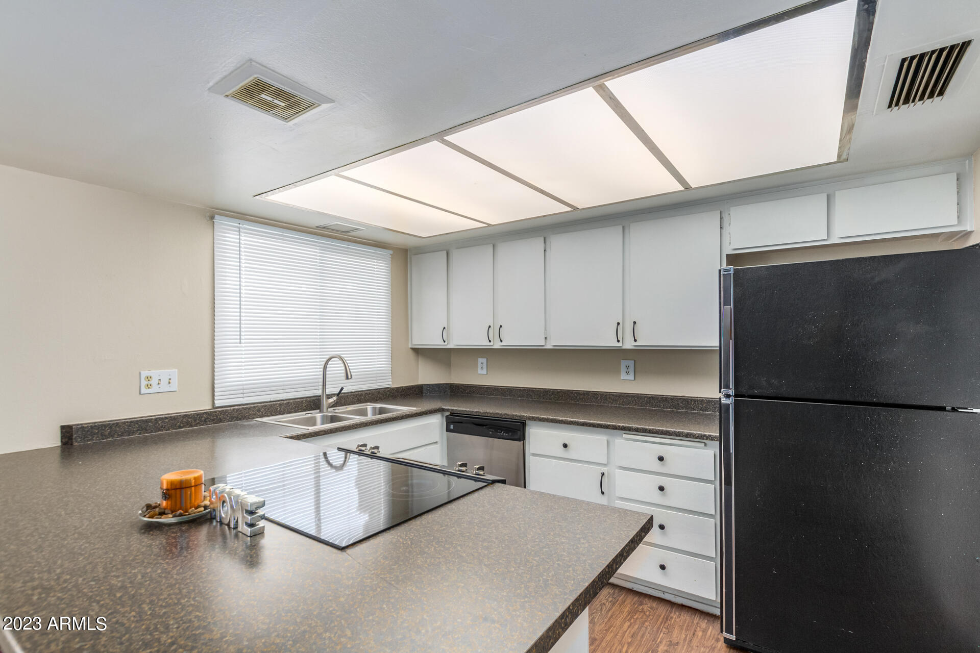 6933 E OSBORN Road Unit: D